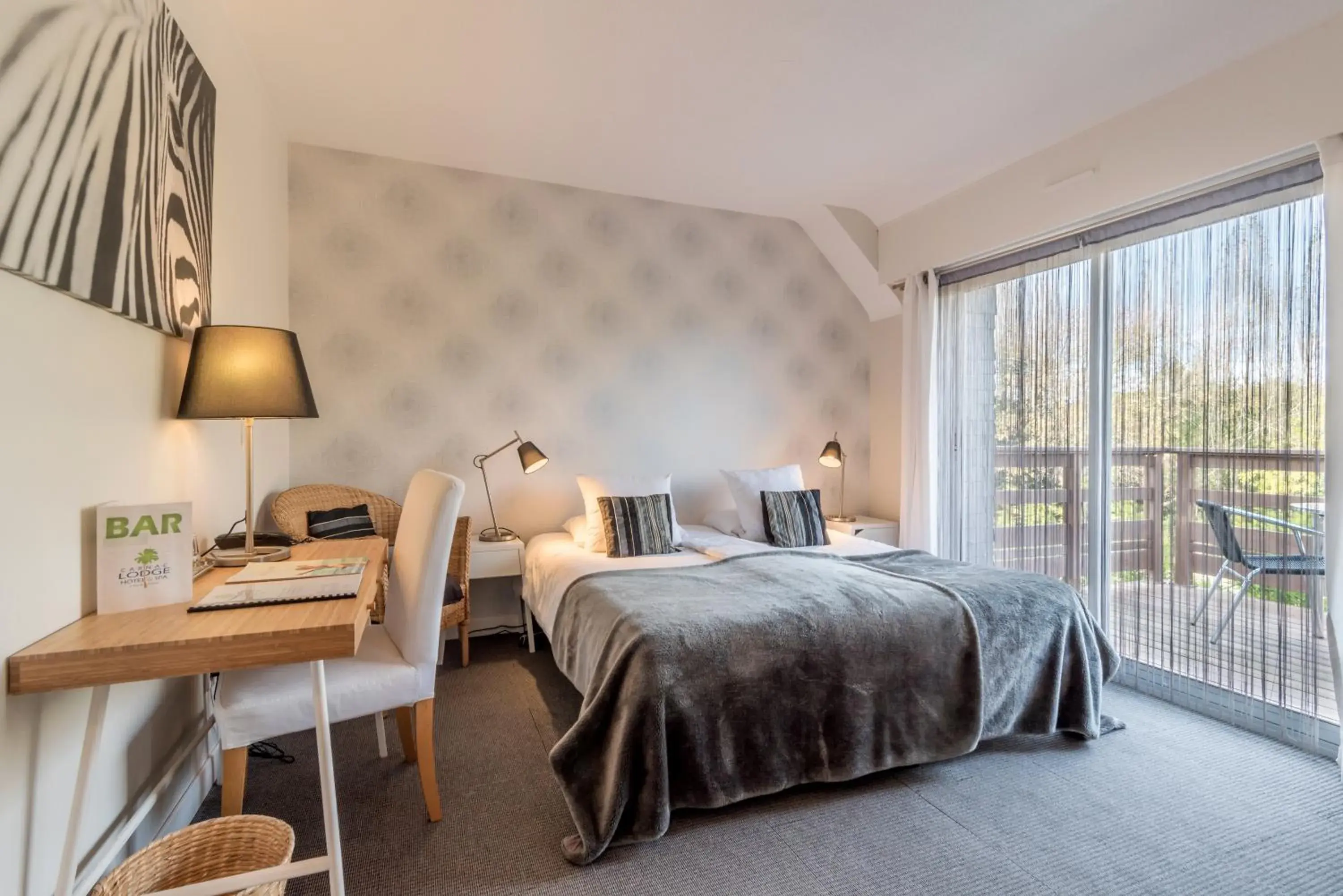 Photo of the whole room, Bed in Carnac Lodge Hotel & Spa Photo of the whole room, Bed in Carnac Lodge Hotel & Spa