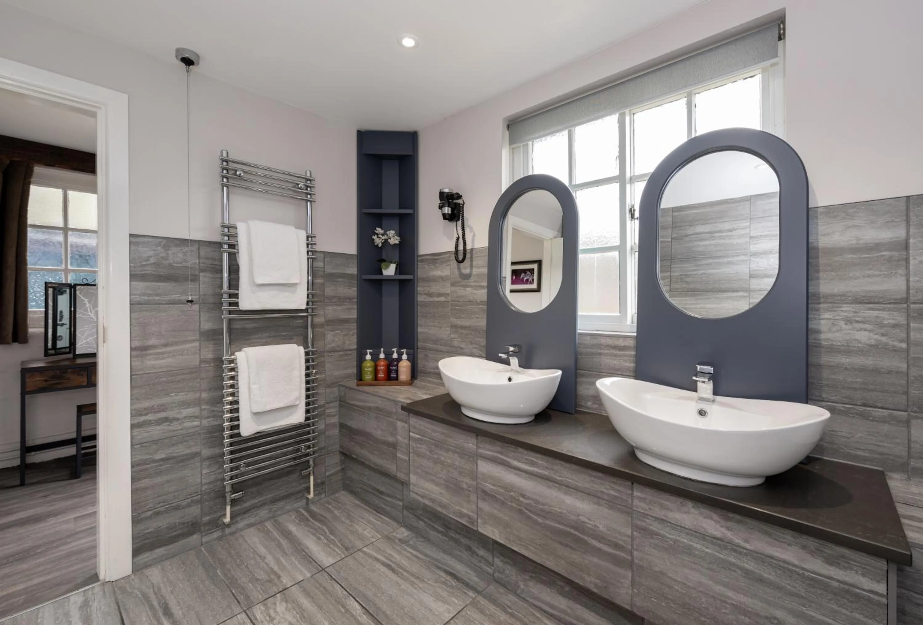 Bathroom in Stableside Hostel at York Racecourse