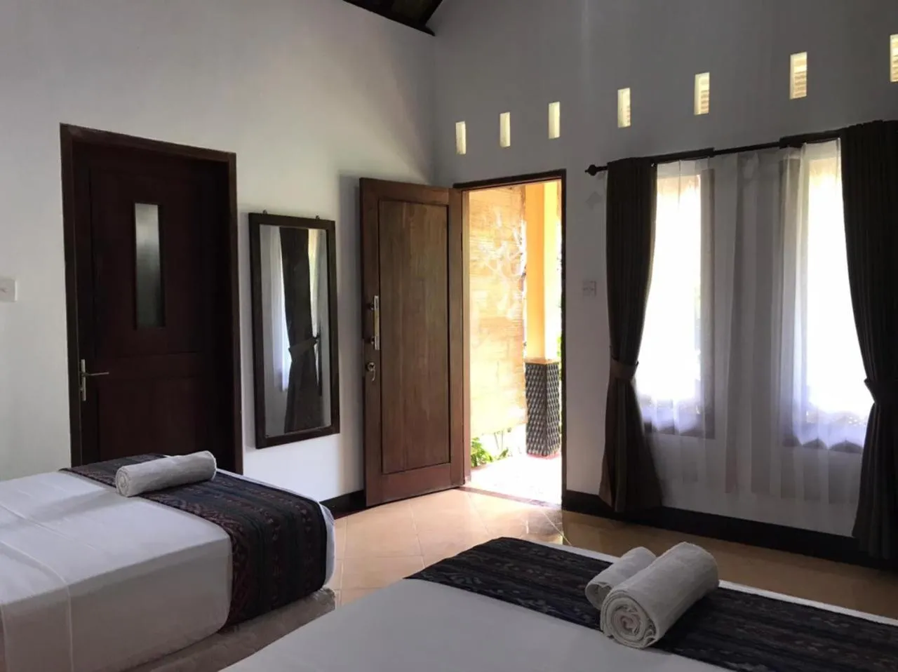 Budget Double Room in Cewin's Homestay