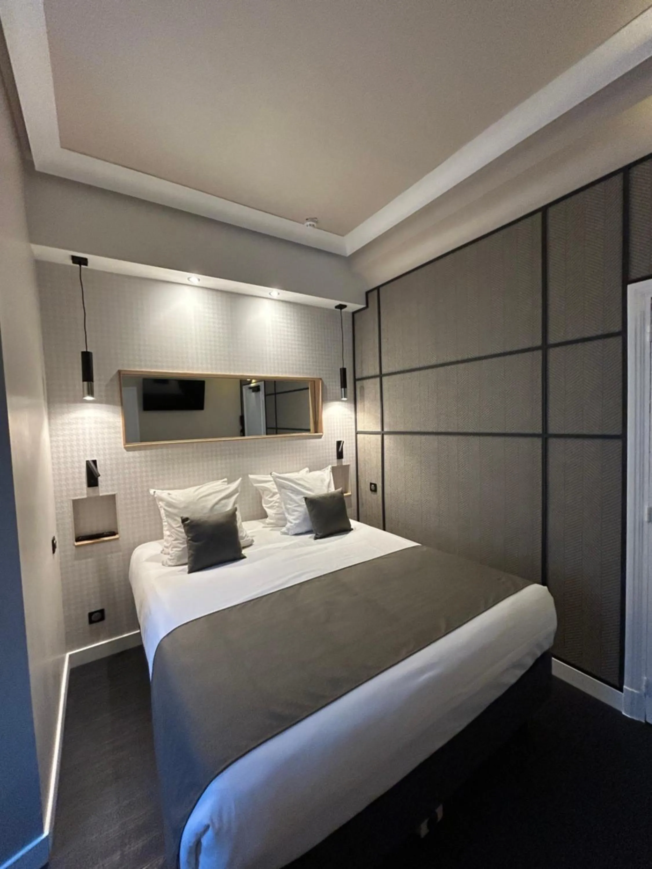 Deluxe Queen Room in Le Grand Hôtel Mont Dore