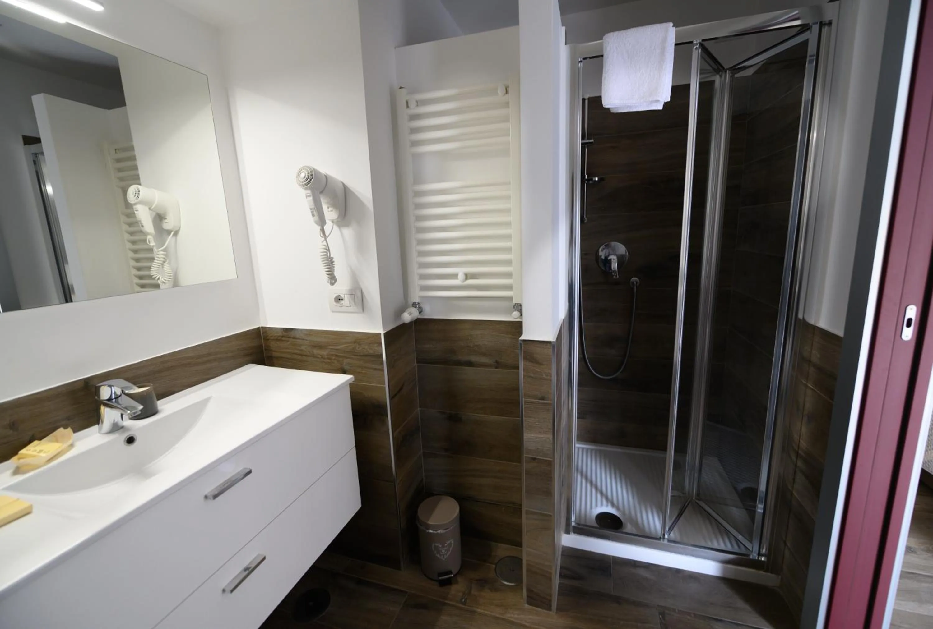 Bathroom in Fourooms Museo Filangieri By Dimorra