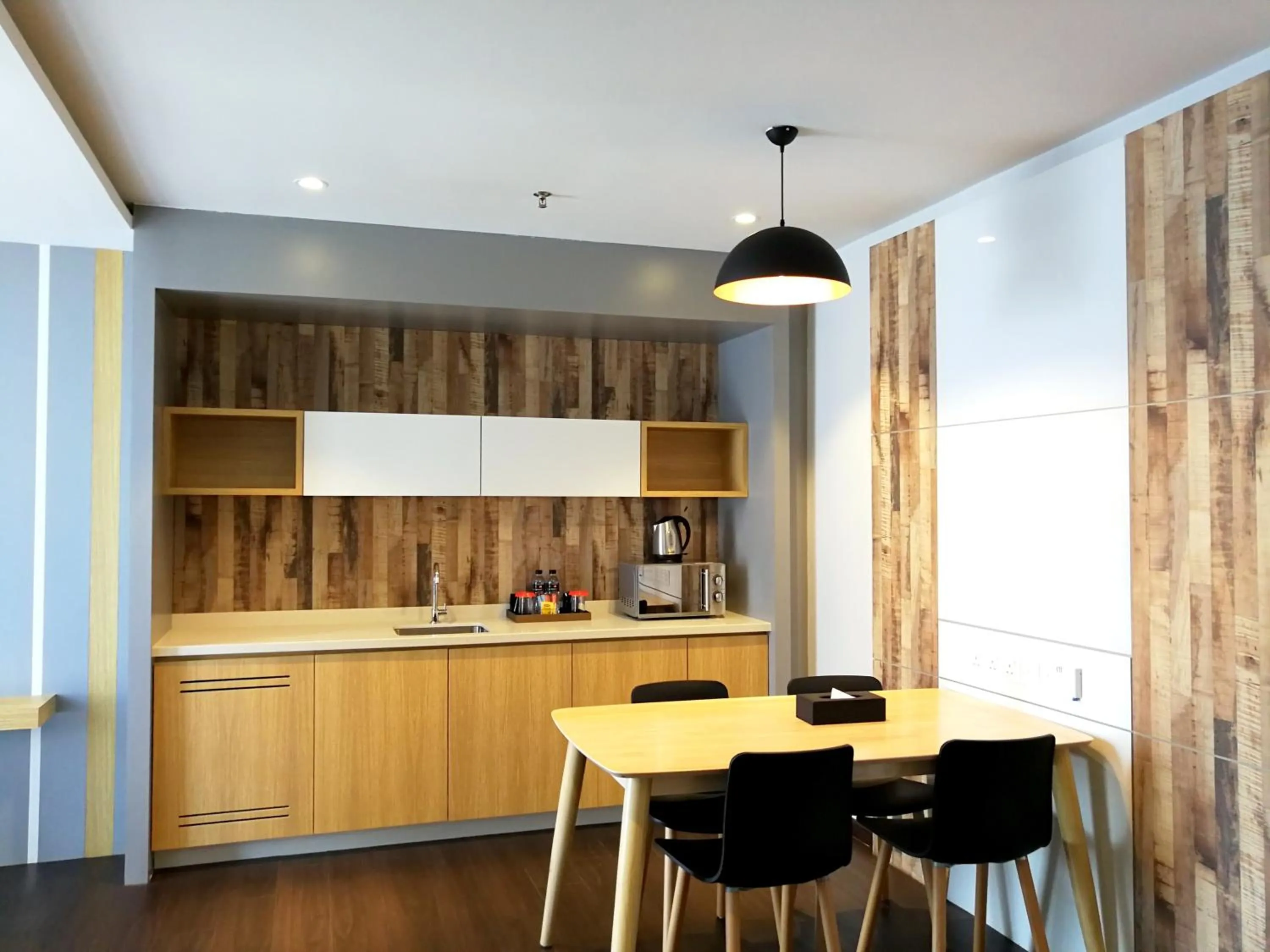 Coffee/tea facilities in The Granite Luxury Hotel Penang