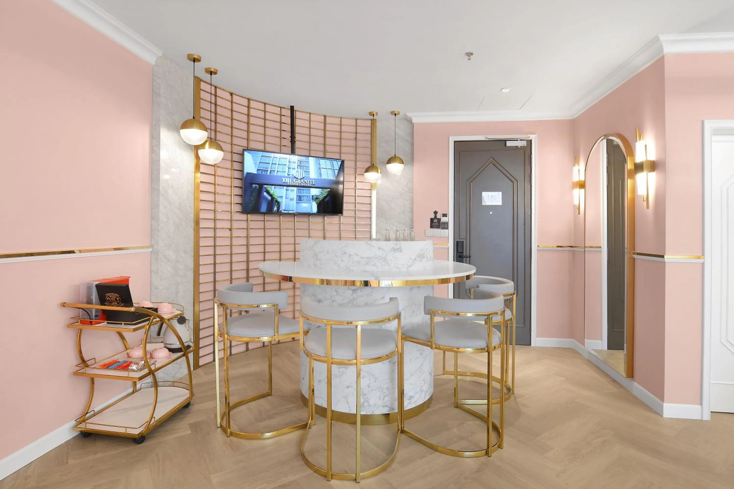 TV and multimedia in The Granite Luxury Hotel Penang