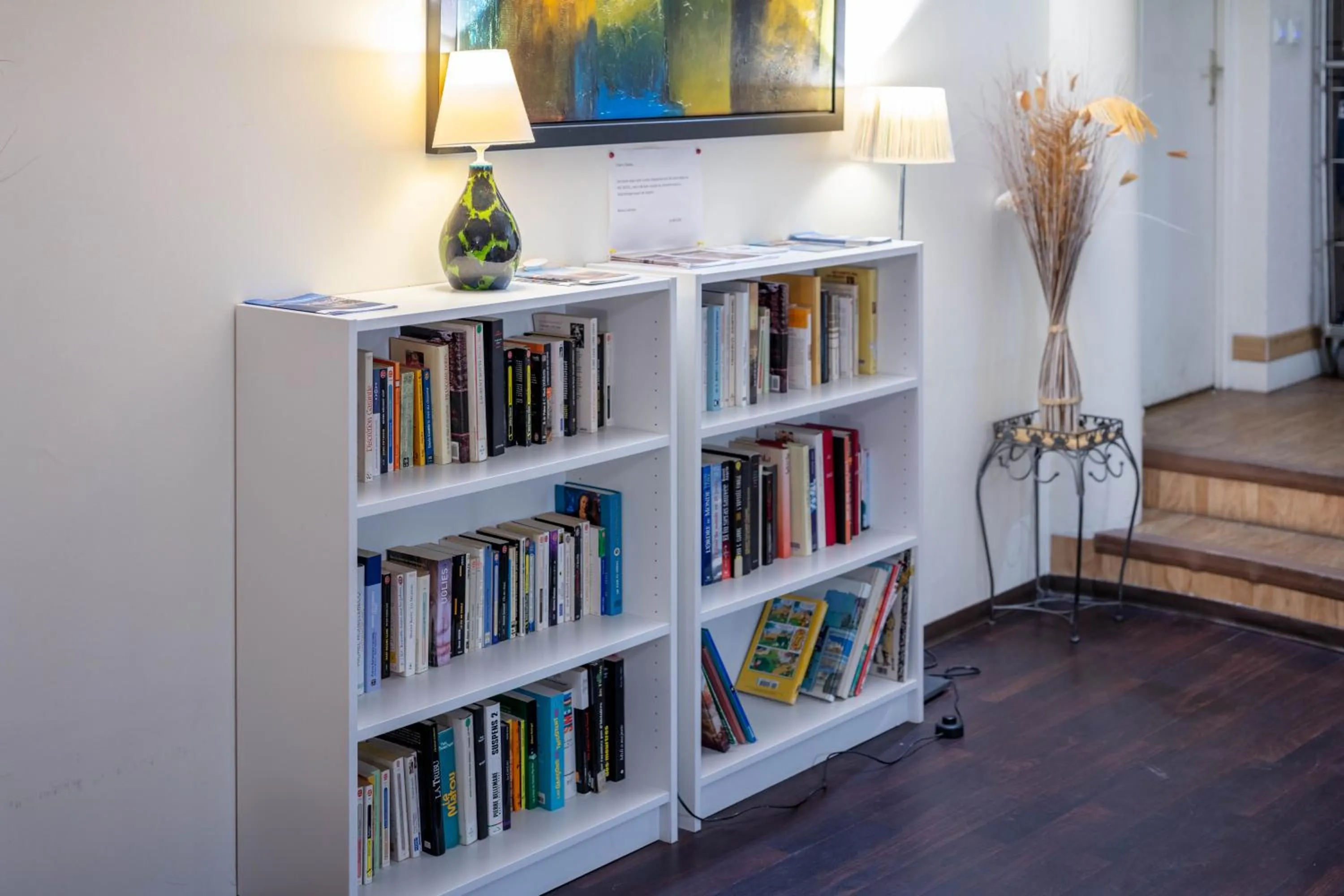 Living room in Noemys Toulon La Valette - Hotel restaurant avec piscine