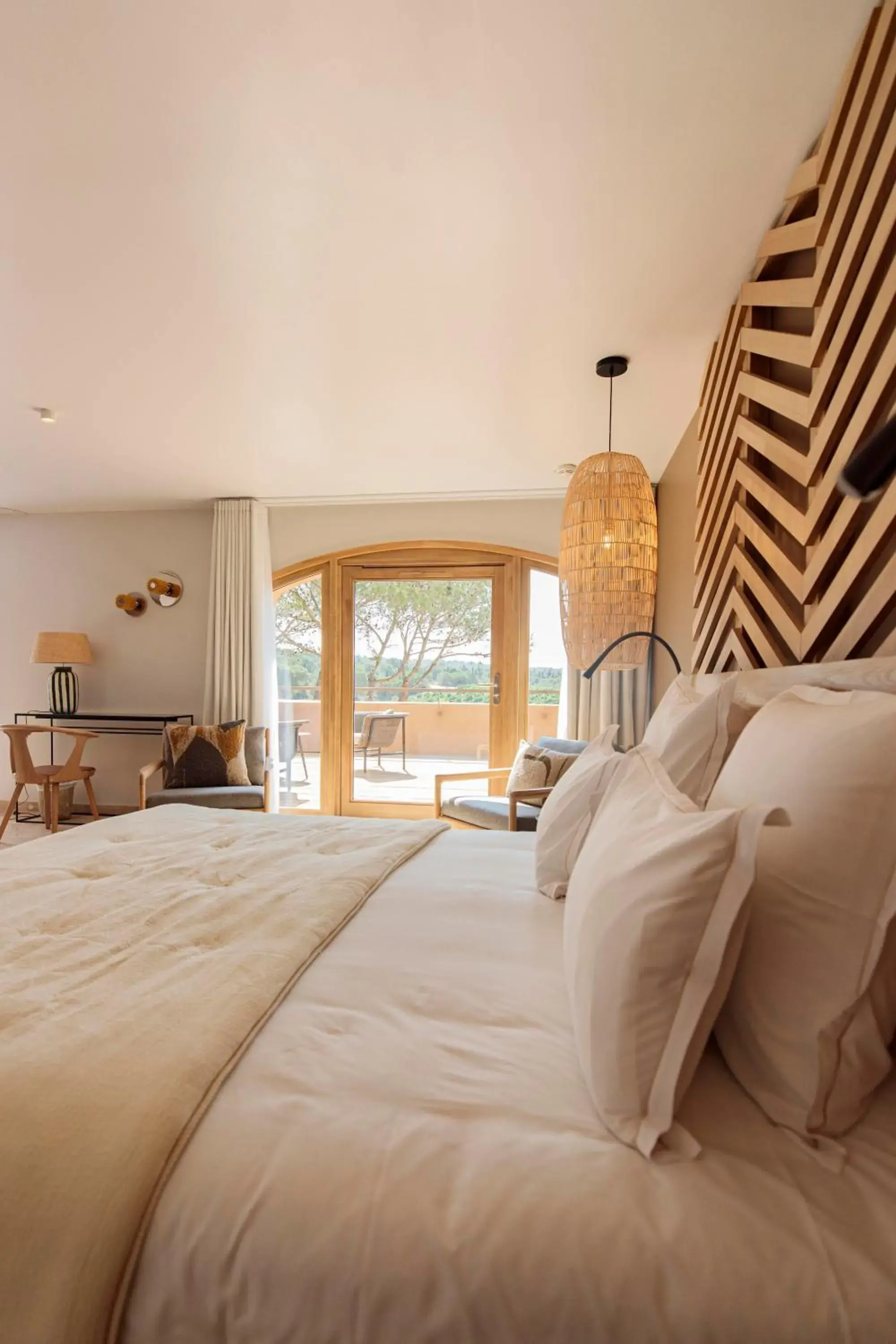 Bed in Château L'Hospitalet Wine Resort Beach & Spa Bed in Château L'Hospitalet Wine Resort Beach & Spa