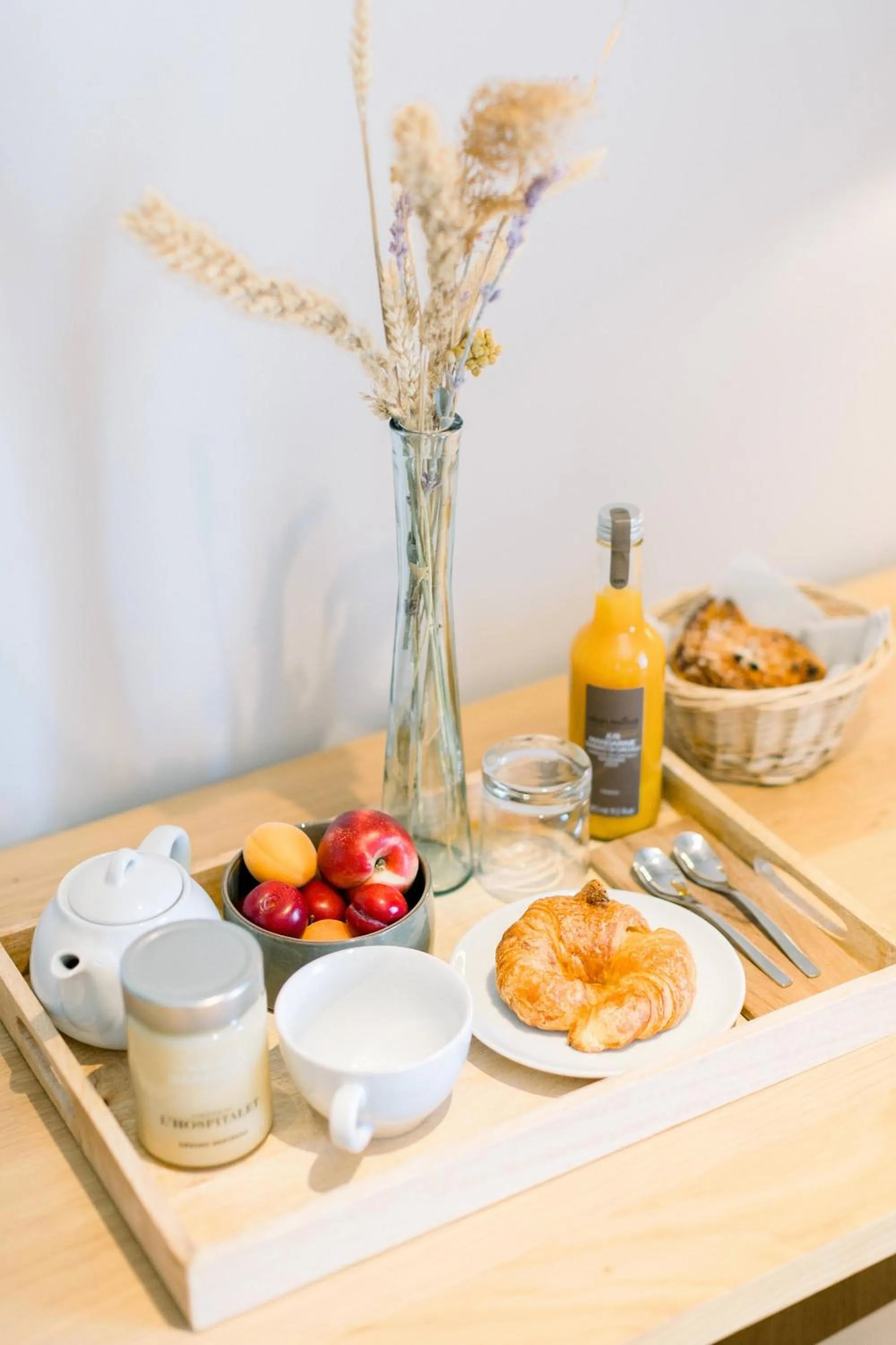 Food and drinks in Château L'Hospitalet Wine Resort Beach & Spa