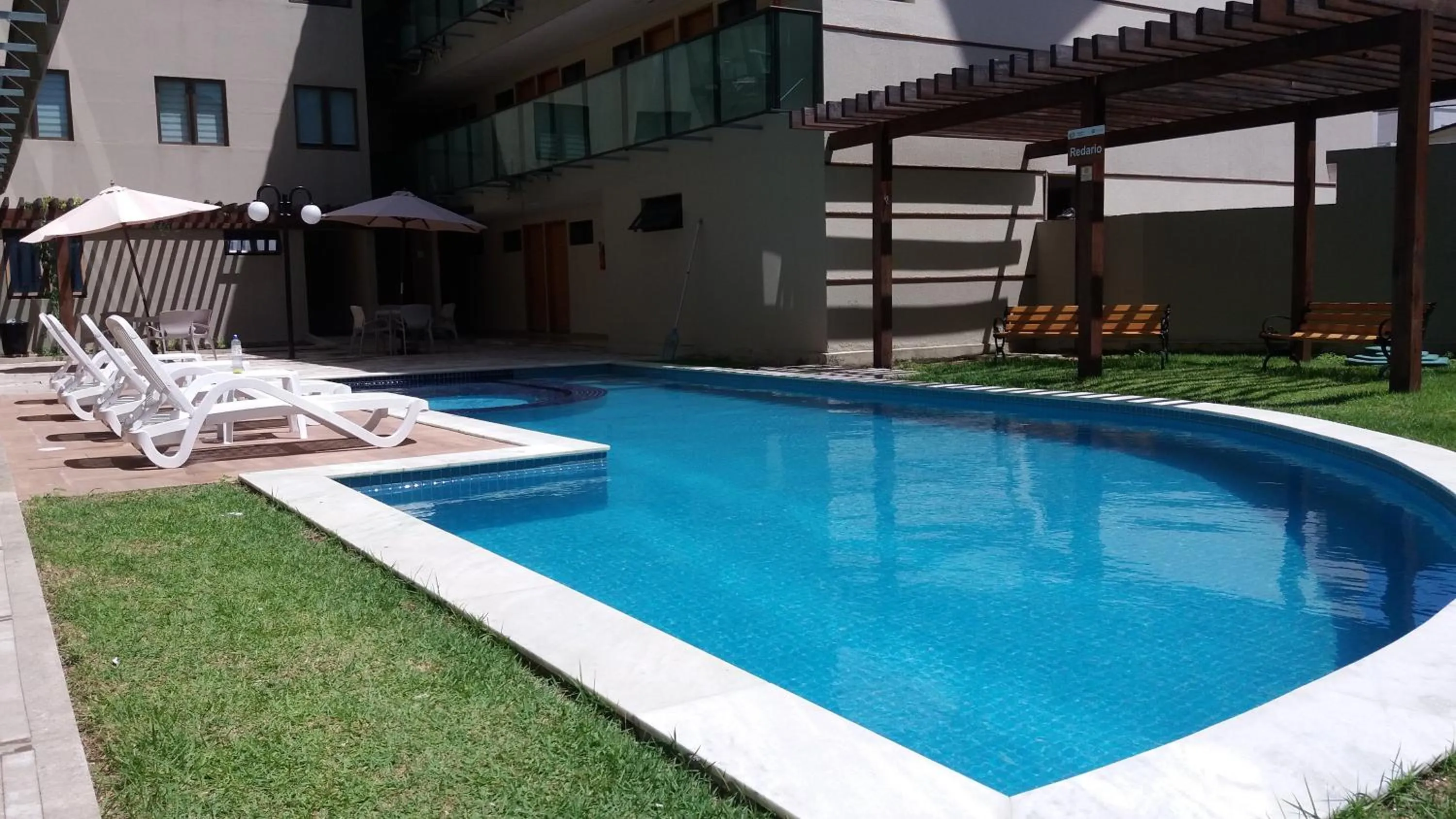 Swimming pool in Manawa Beach Flats Prime