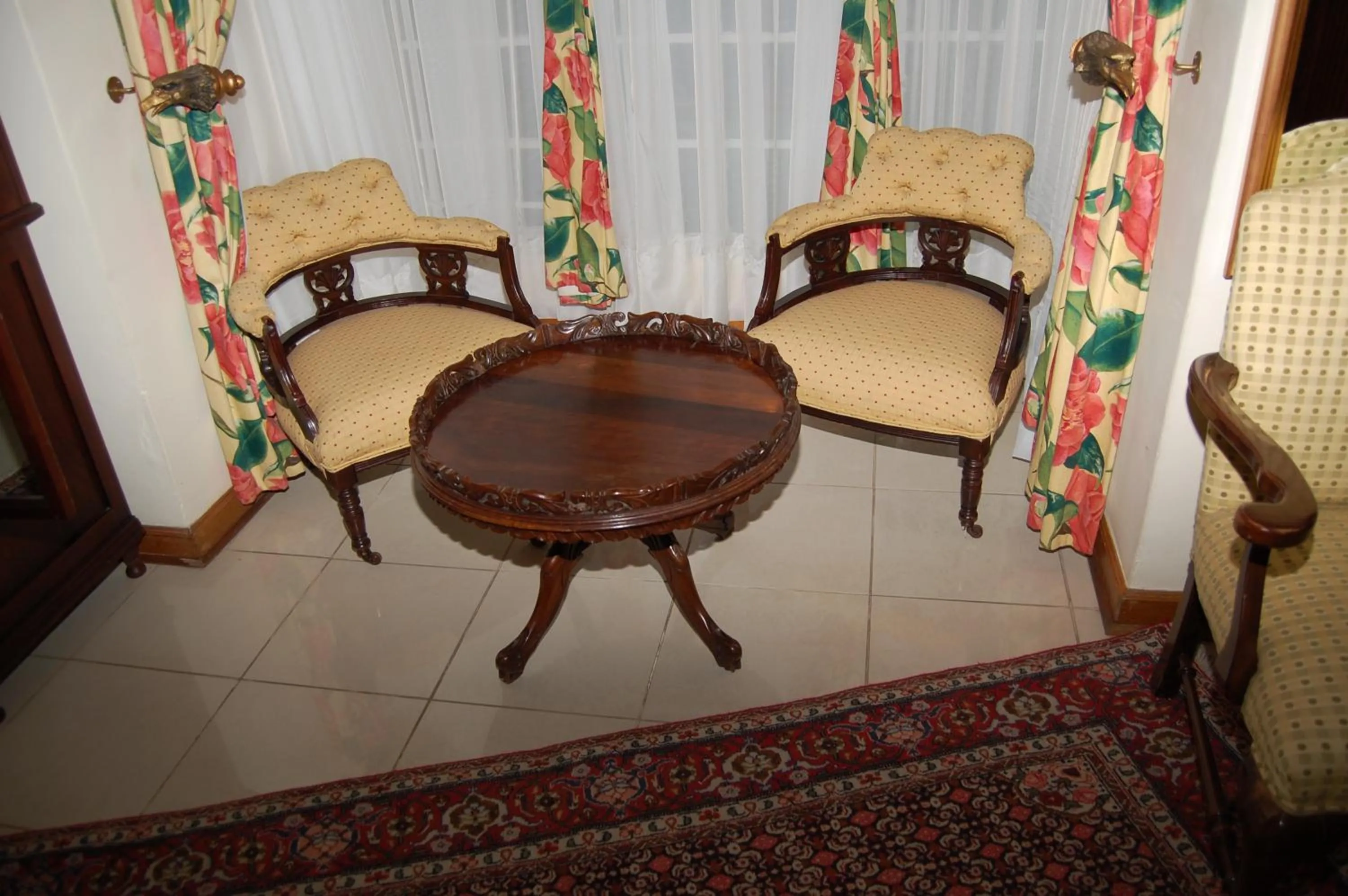 Falcon Crest Suites