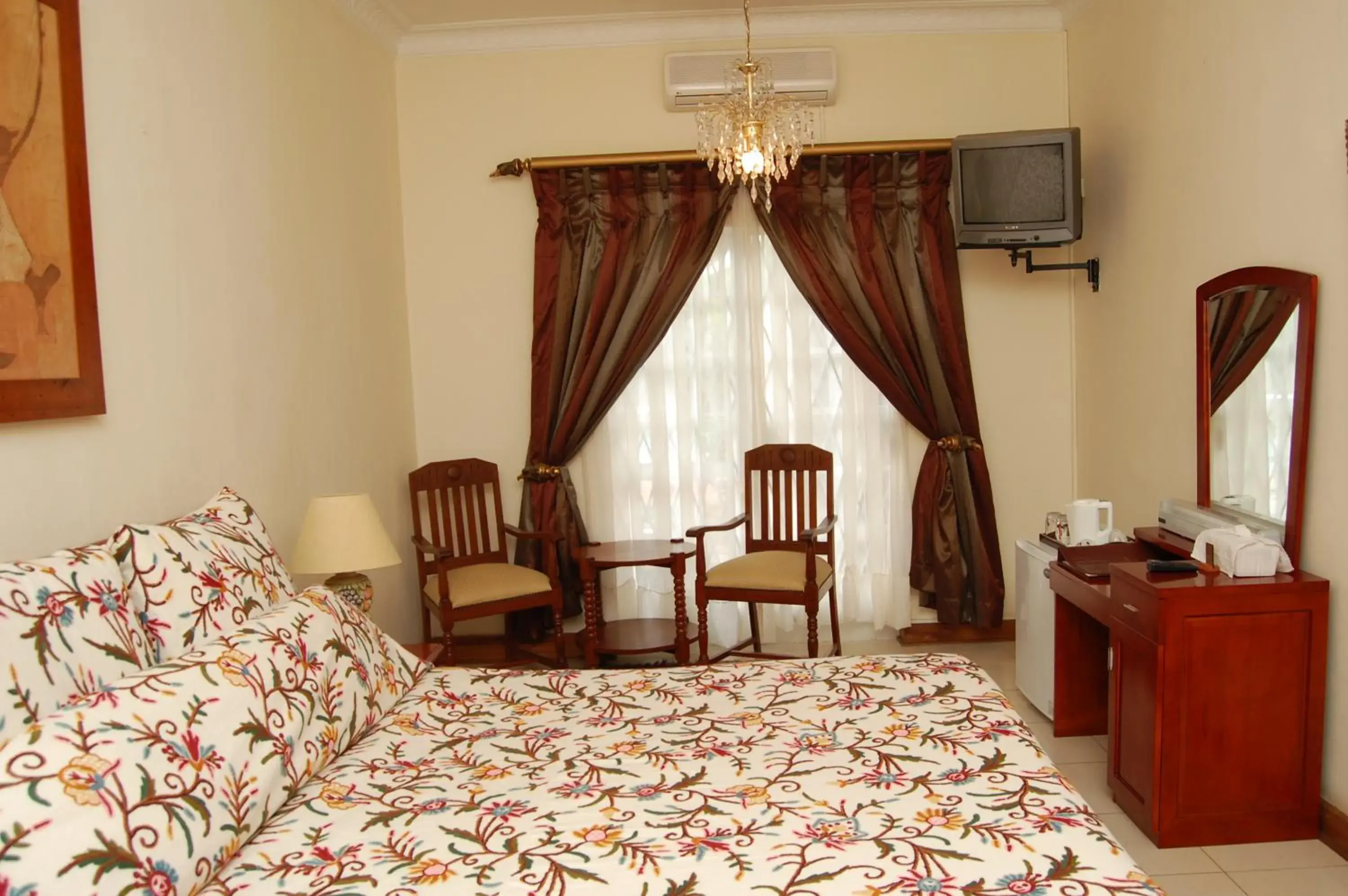 Falcon Crest Suites Falcon Crest Suites