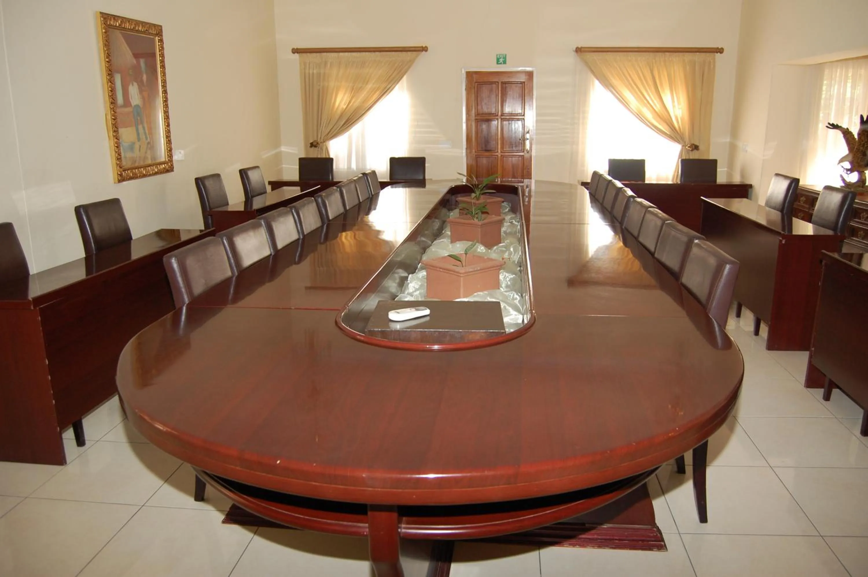 Falcon Crest Suites