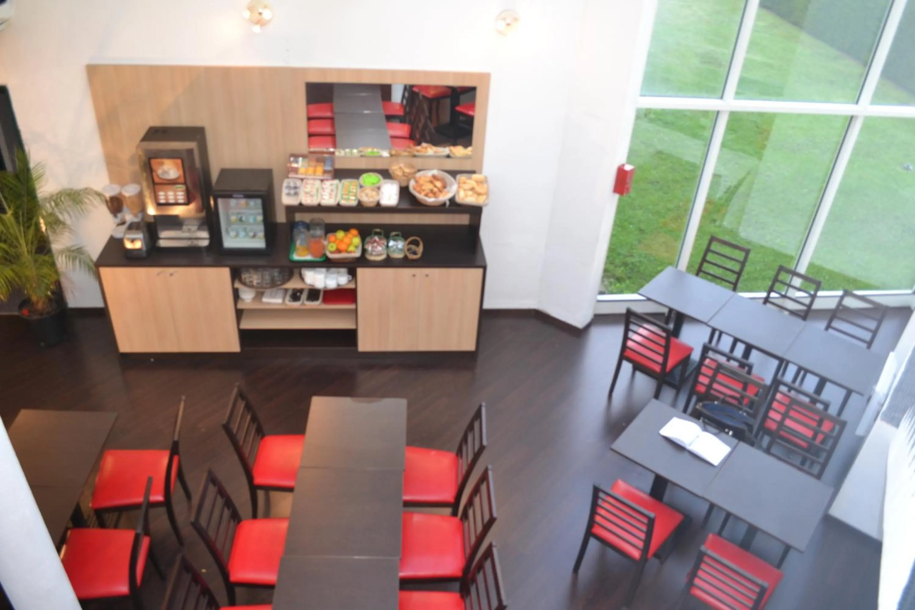 Continental breakfast in Initial by Balladins Béthune