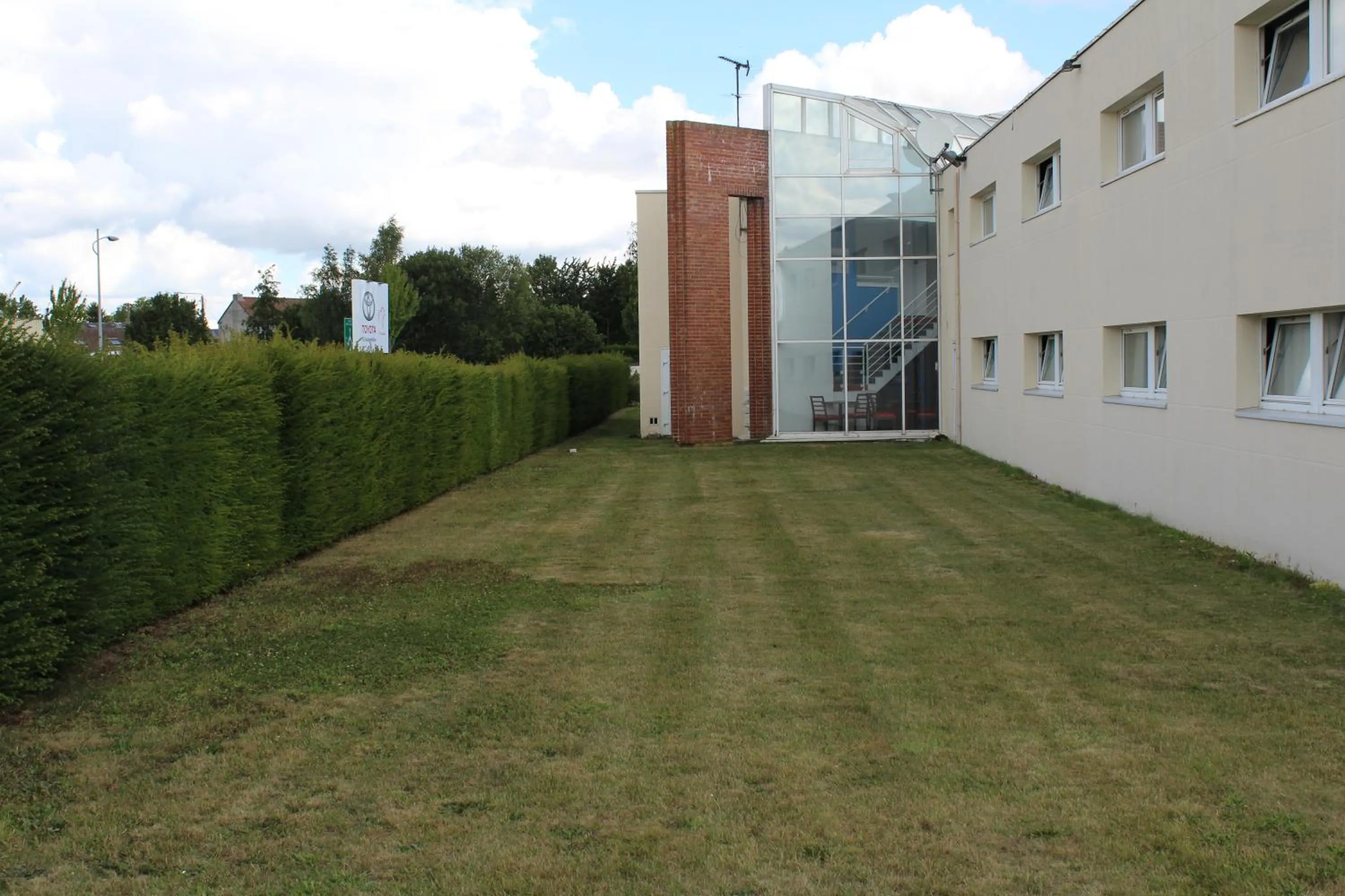 Initial by Balladins Béthune