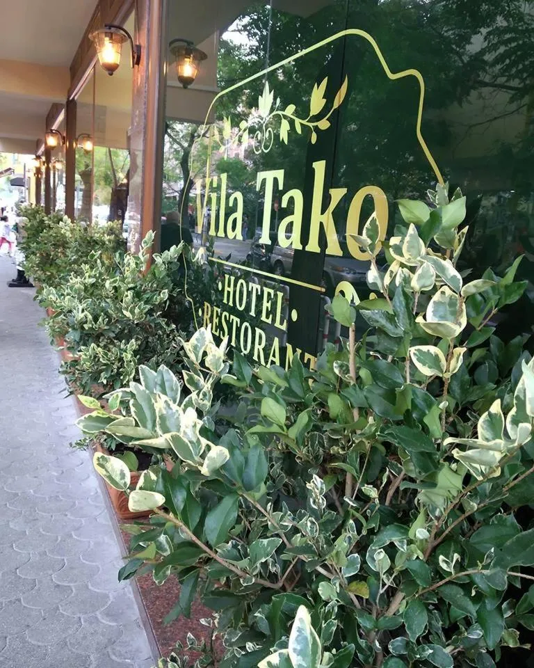 Vila Tako - Hotel
