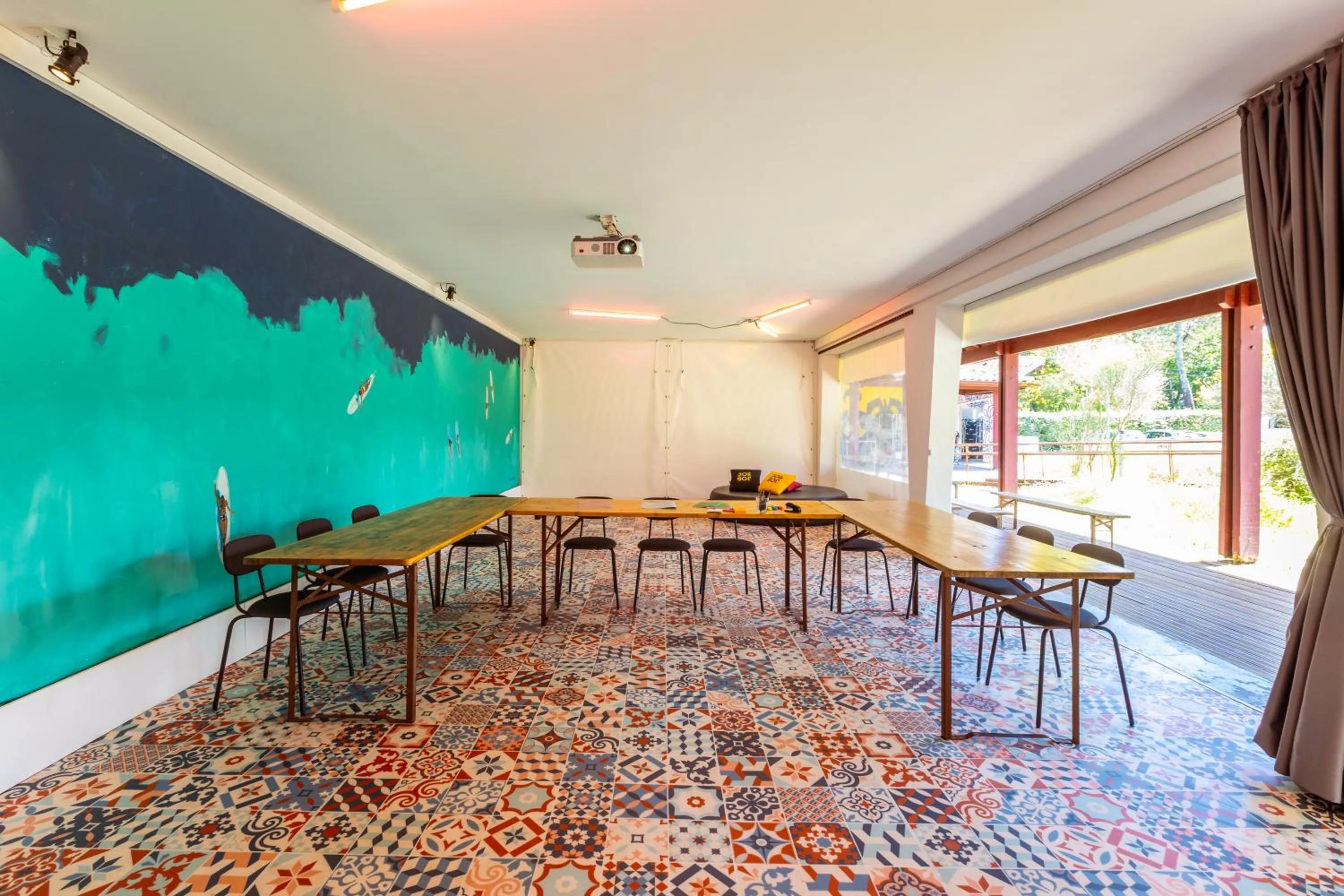 Business facilities in JO&JOE Hossegor