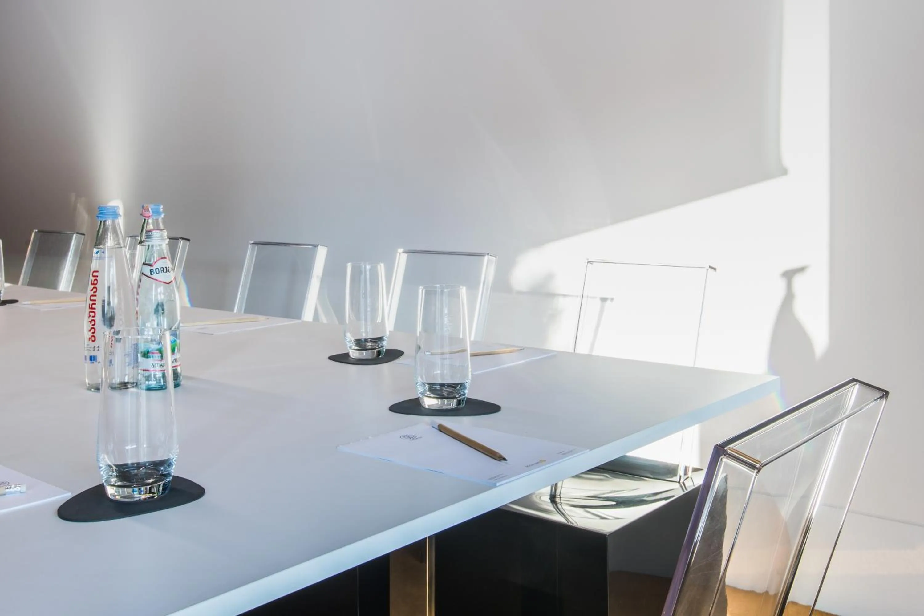 Meeting/conference room in The Grove Design Hotel