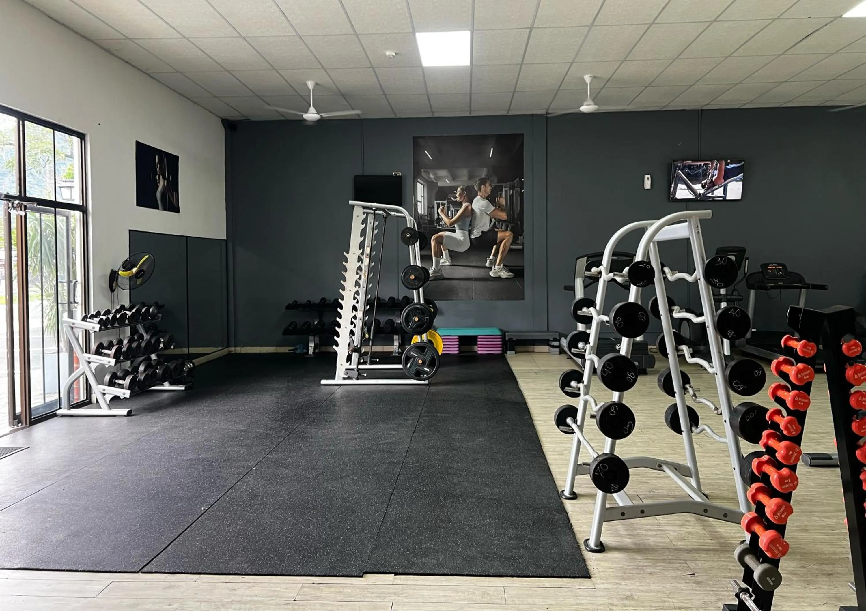 Fitness centre/facilities in Paseo Suites El Valle, Luxury Apartments