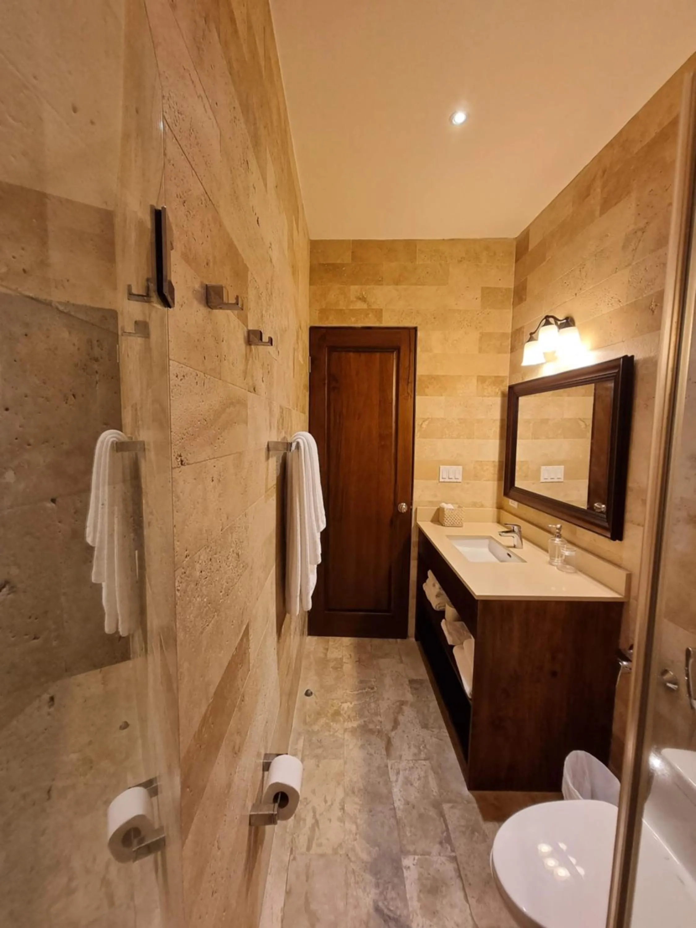 Bathroom in Paseo Suites El Valle, Luxury Apartments