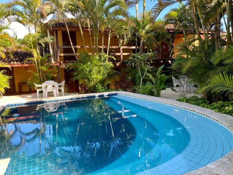 Swimming pool in Pousada Refugium