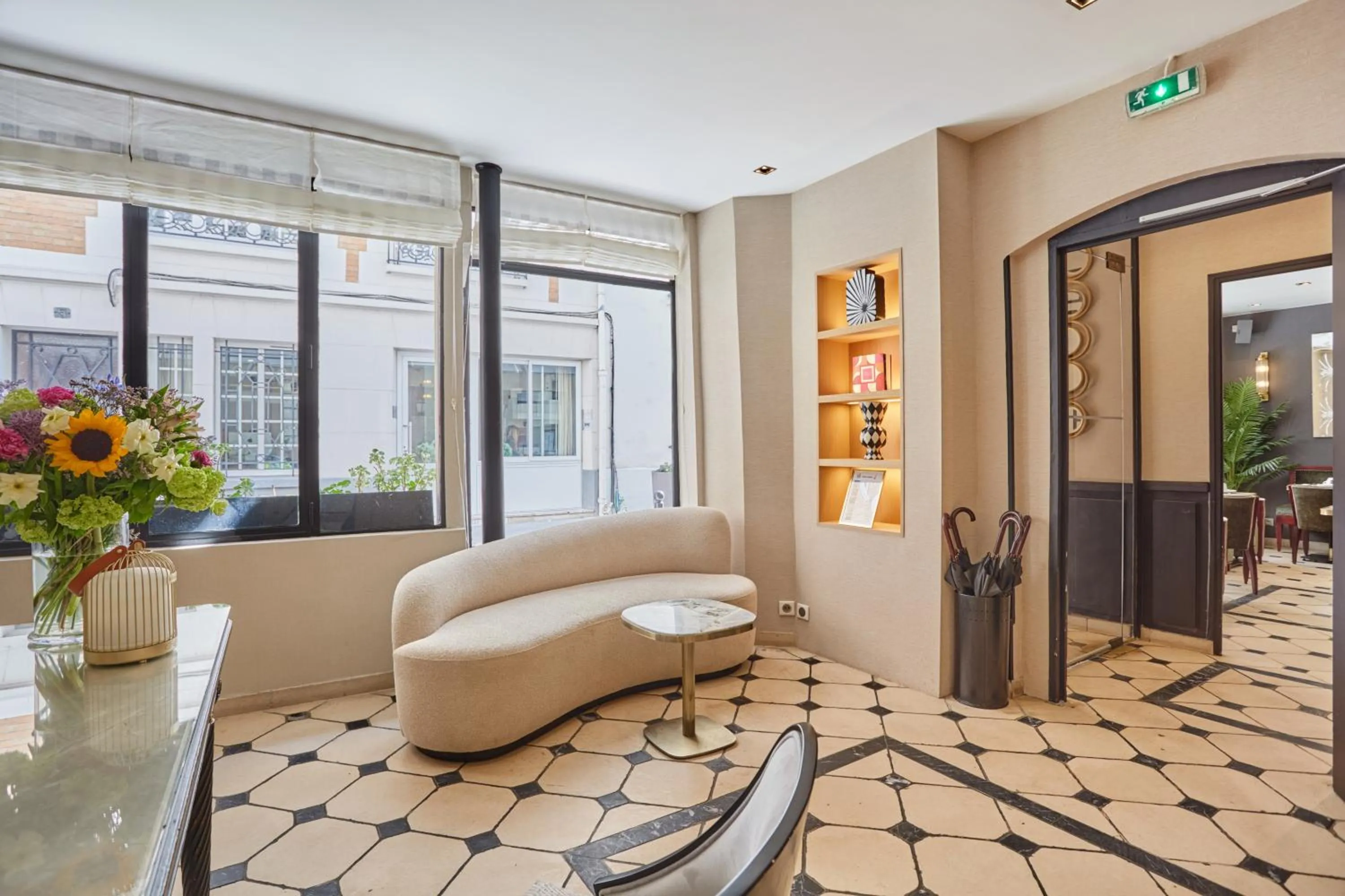 Living room in Hôtel Eiffel Rive Gauche