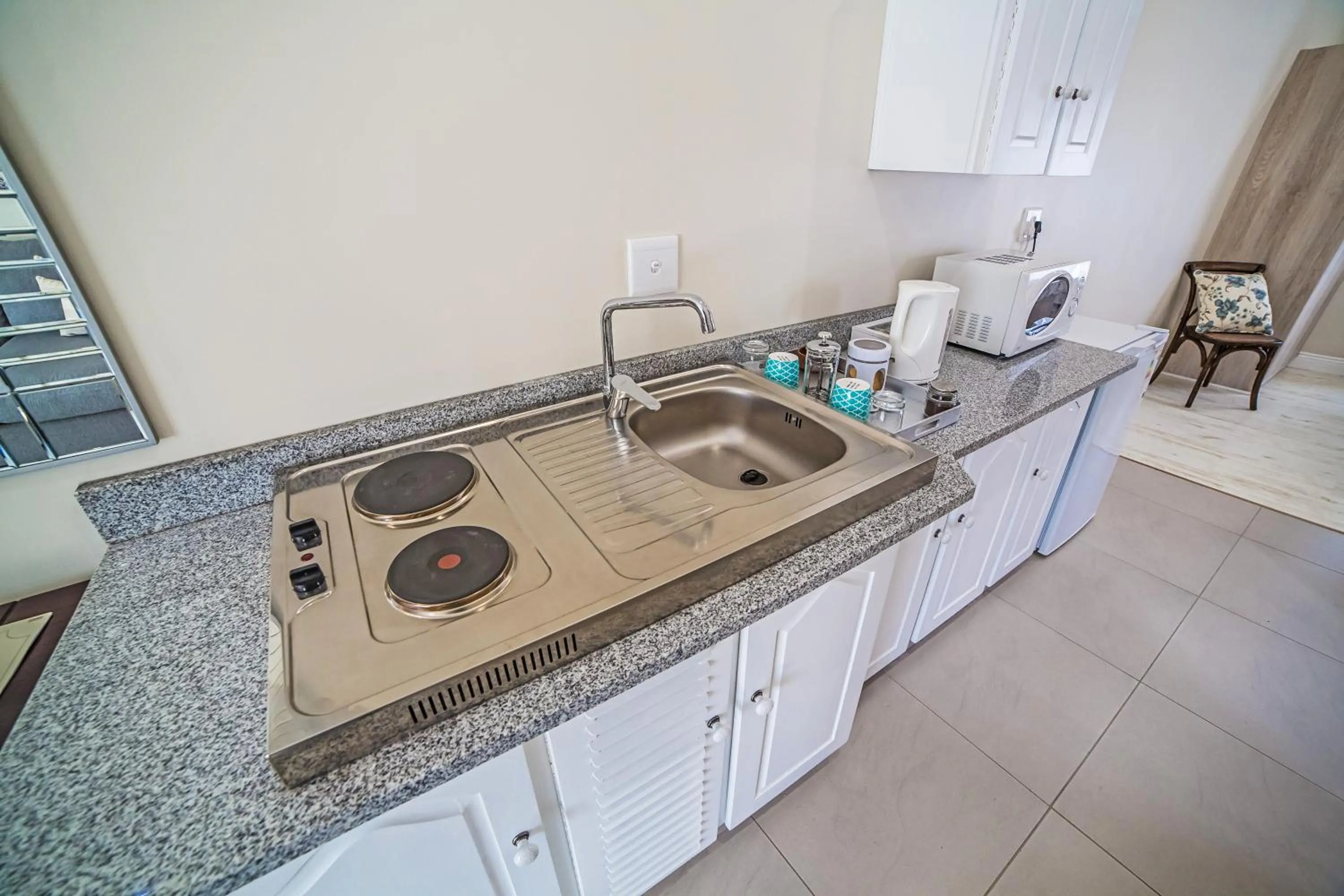 Kitchen or kitchenette in AnnVilla Guesthouse