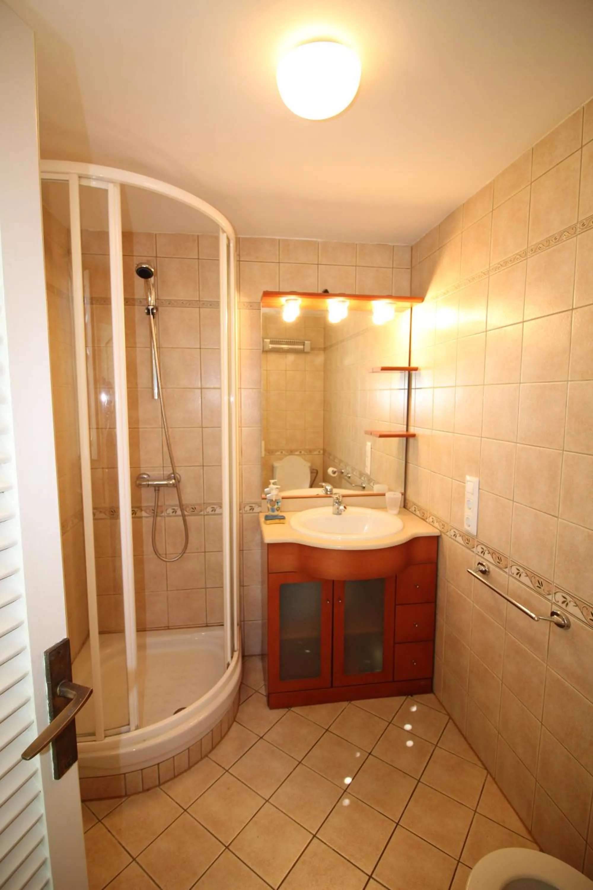 Property building in Global Immo 2167 Franciska