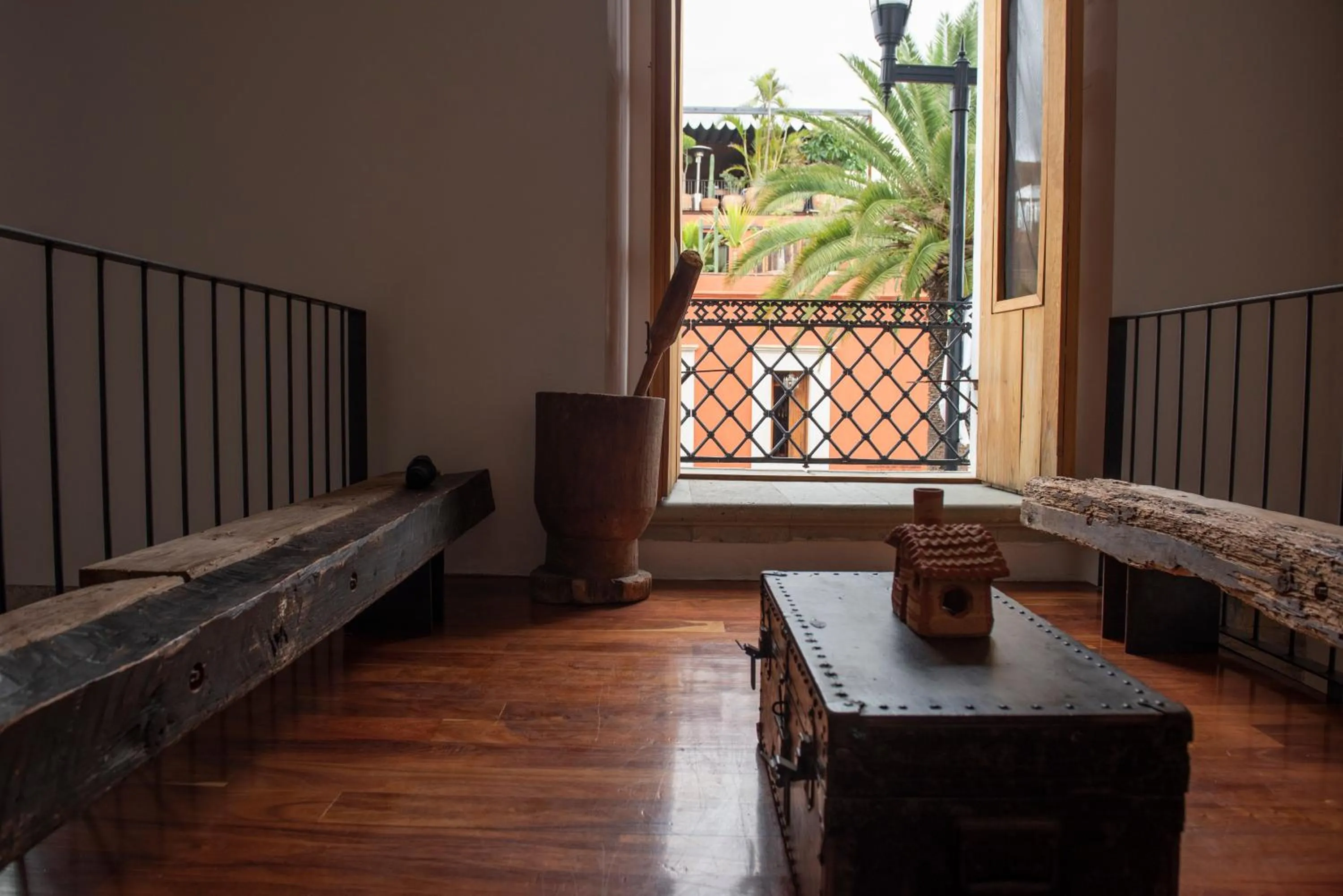 Photo of the whole room in Hotel Los Amantes