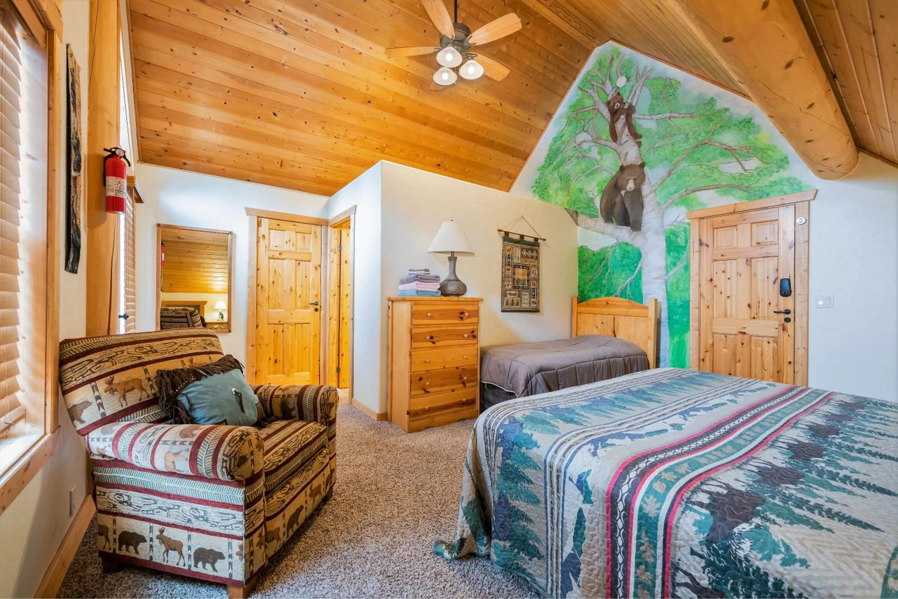 Bed in The Hideaway Lodge