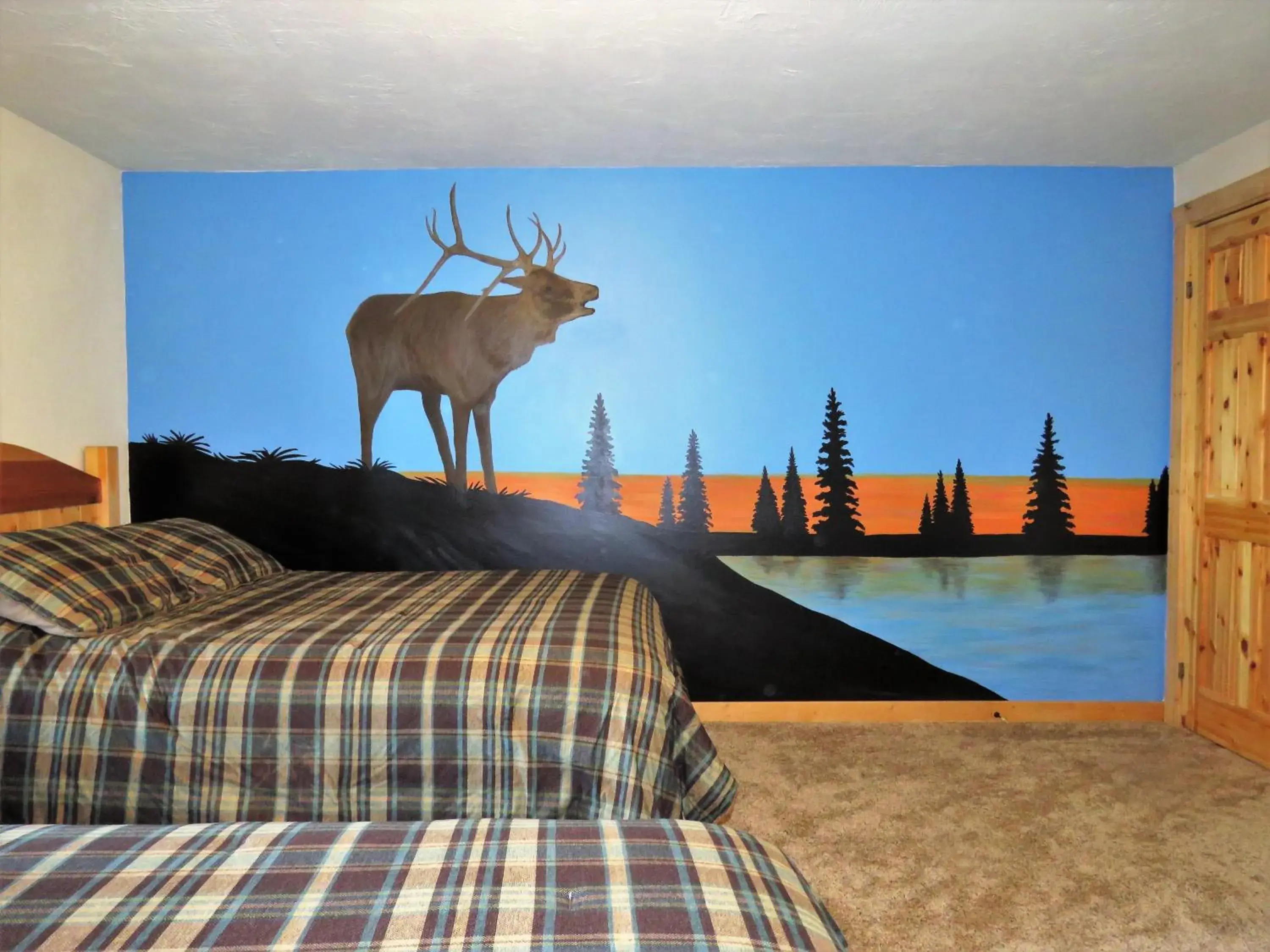 Standard Queen Room with Two Queen Beds and Shared Bathroom in The Hideaway Lodge Standard Queen Room with Two Queen Beds and Shared Bathroom in The Hideaway Lodge