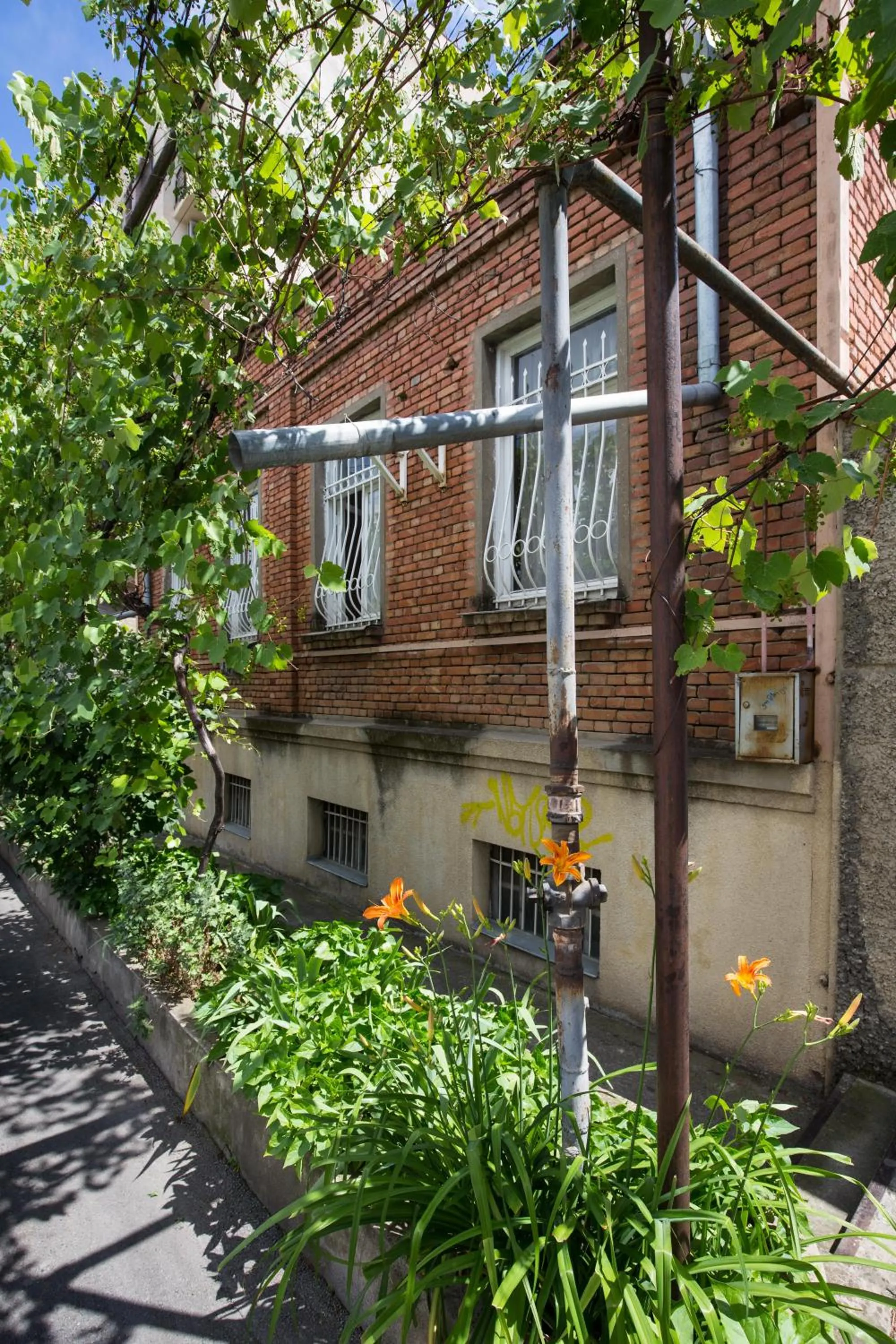 Street view in Mary's Apartment