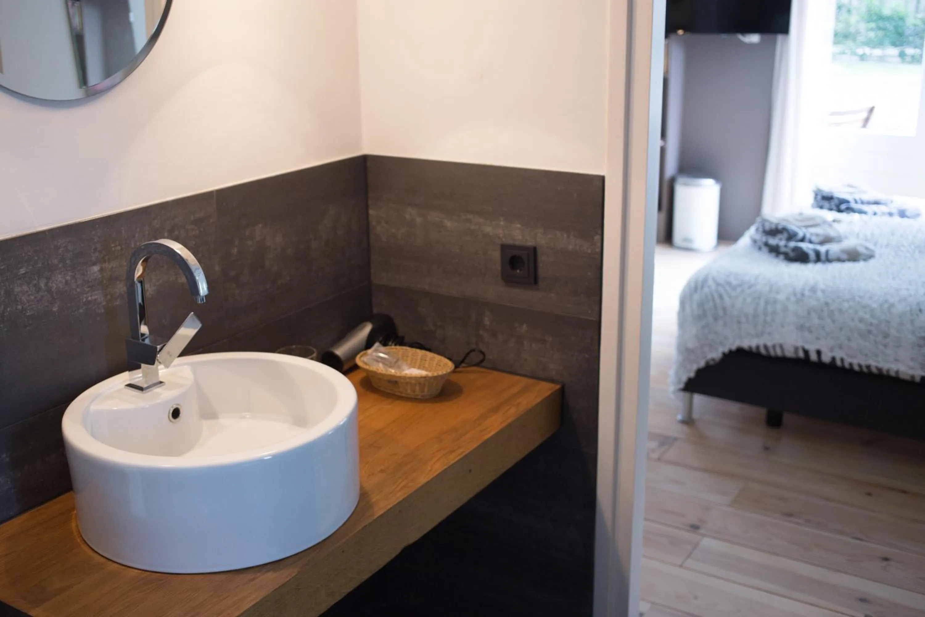 Bathroom, Bed in Bed and Breakfast Hattem