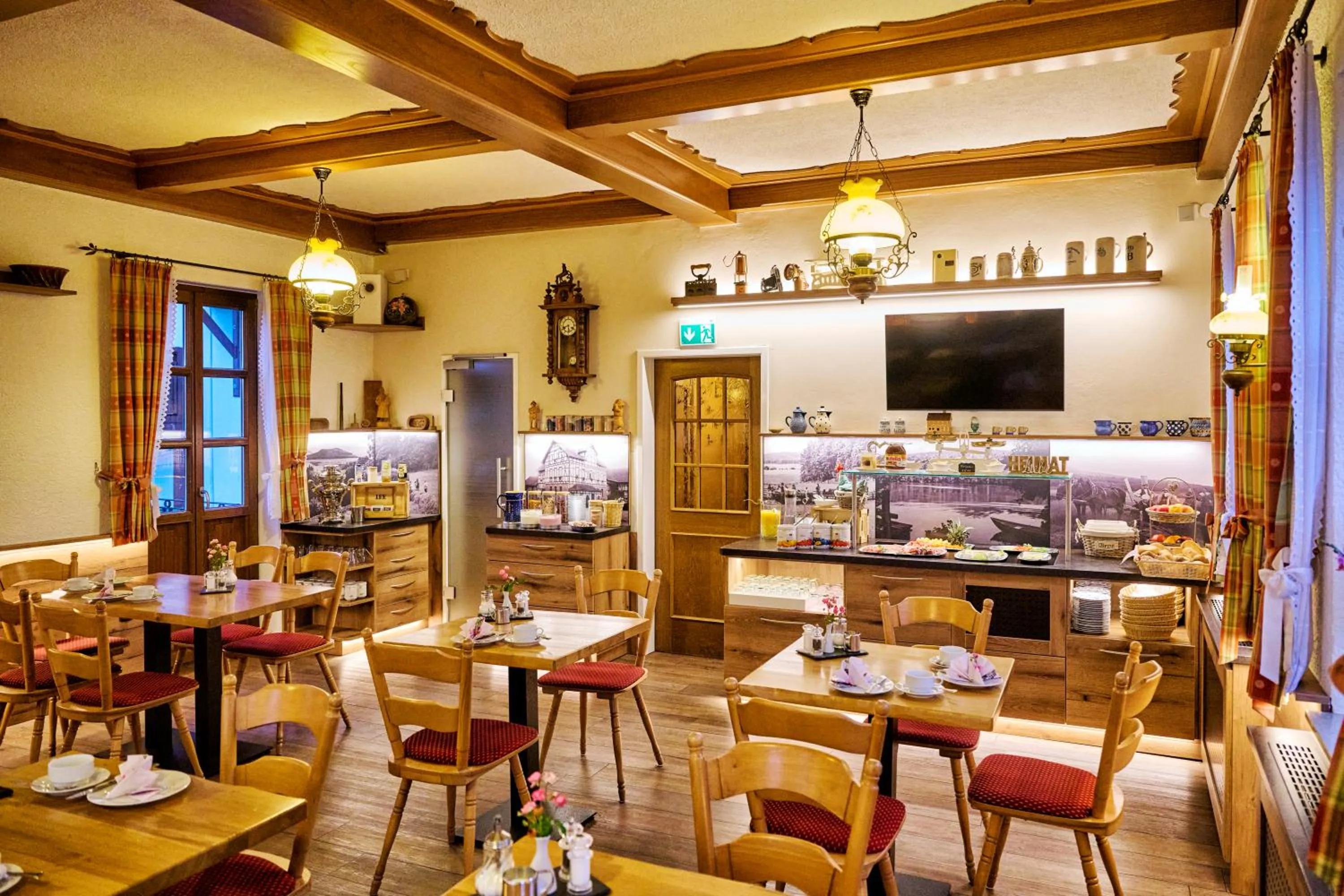 Restaurant/places to eat in Landhotel Zur Grünen Kutte