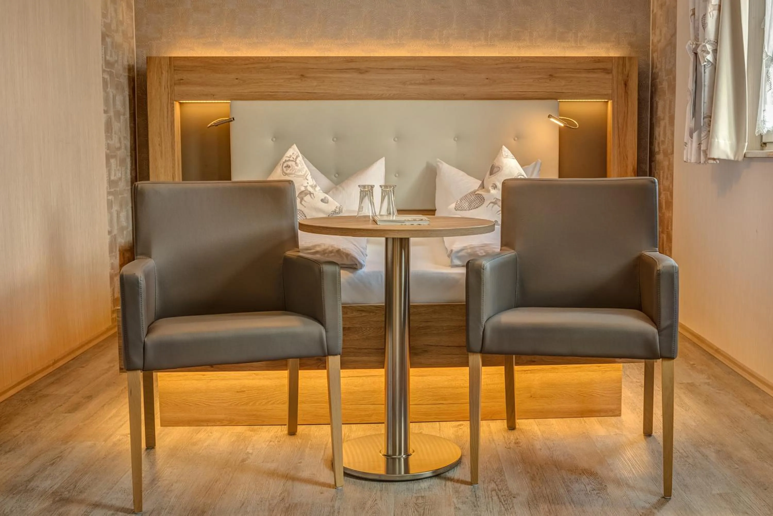 Bed in Landhotel Zur Grünen Kutte