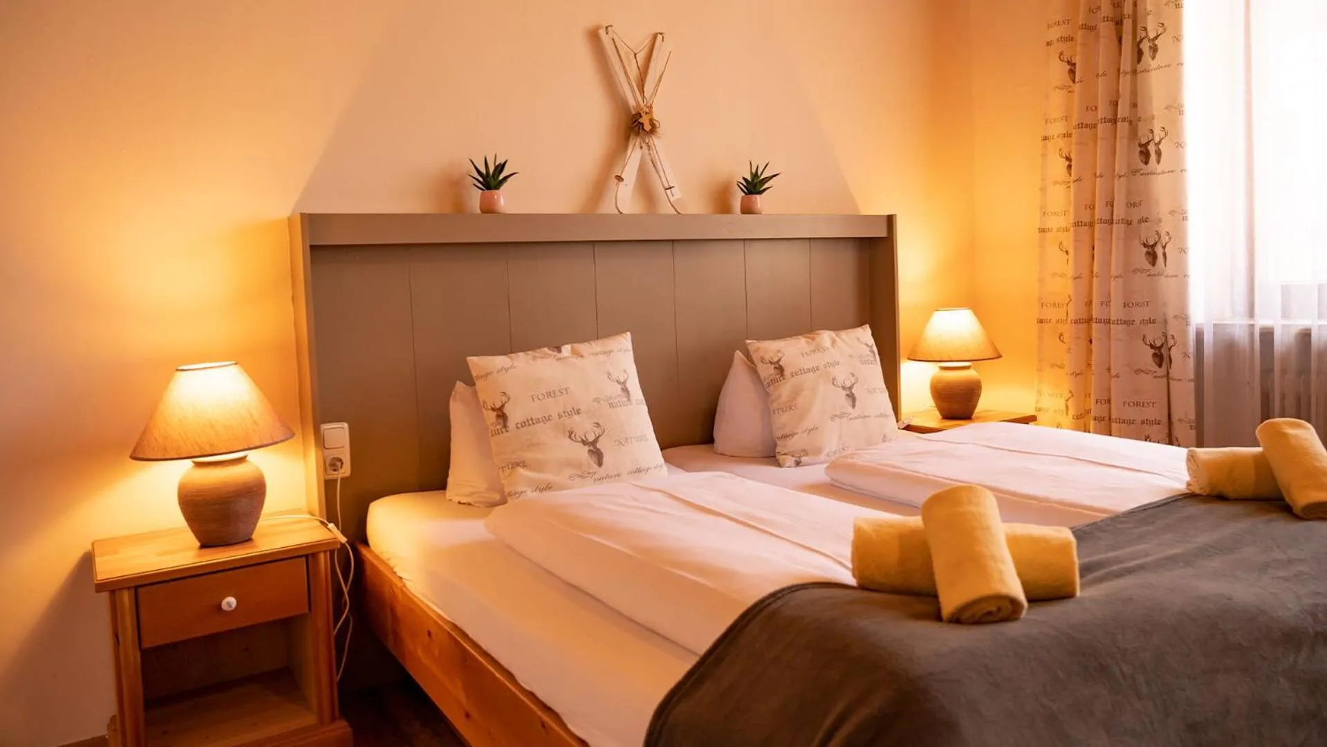 Bedroom, Bed in Magali's, Bed & Breakfast - inclusive Summer Card