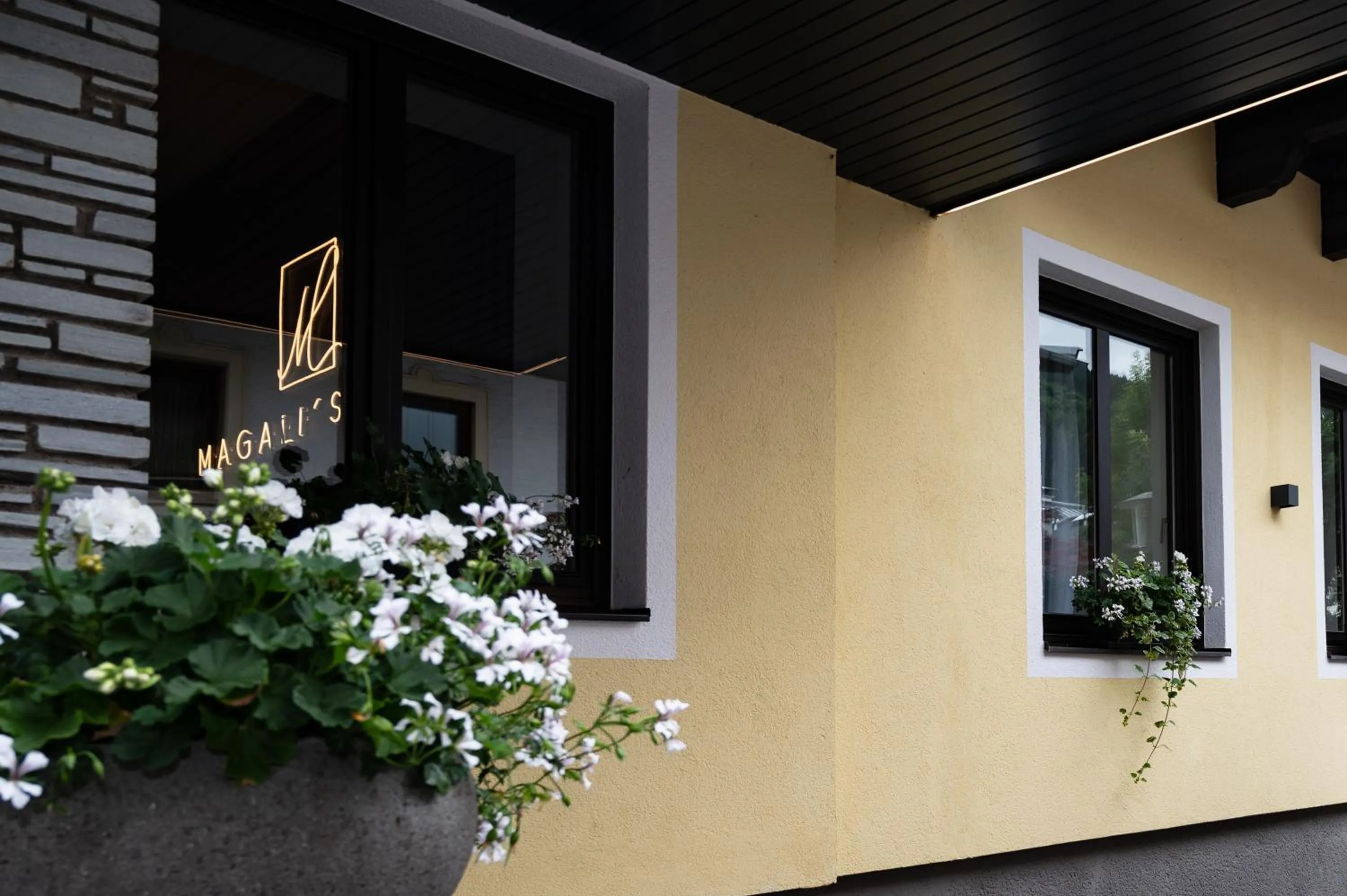 Facade/entrance in Magali's, Bed & Breakfast - inclusive Summer Card