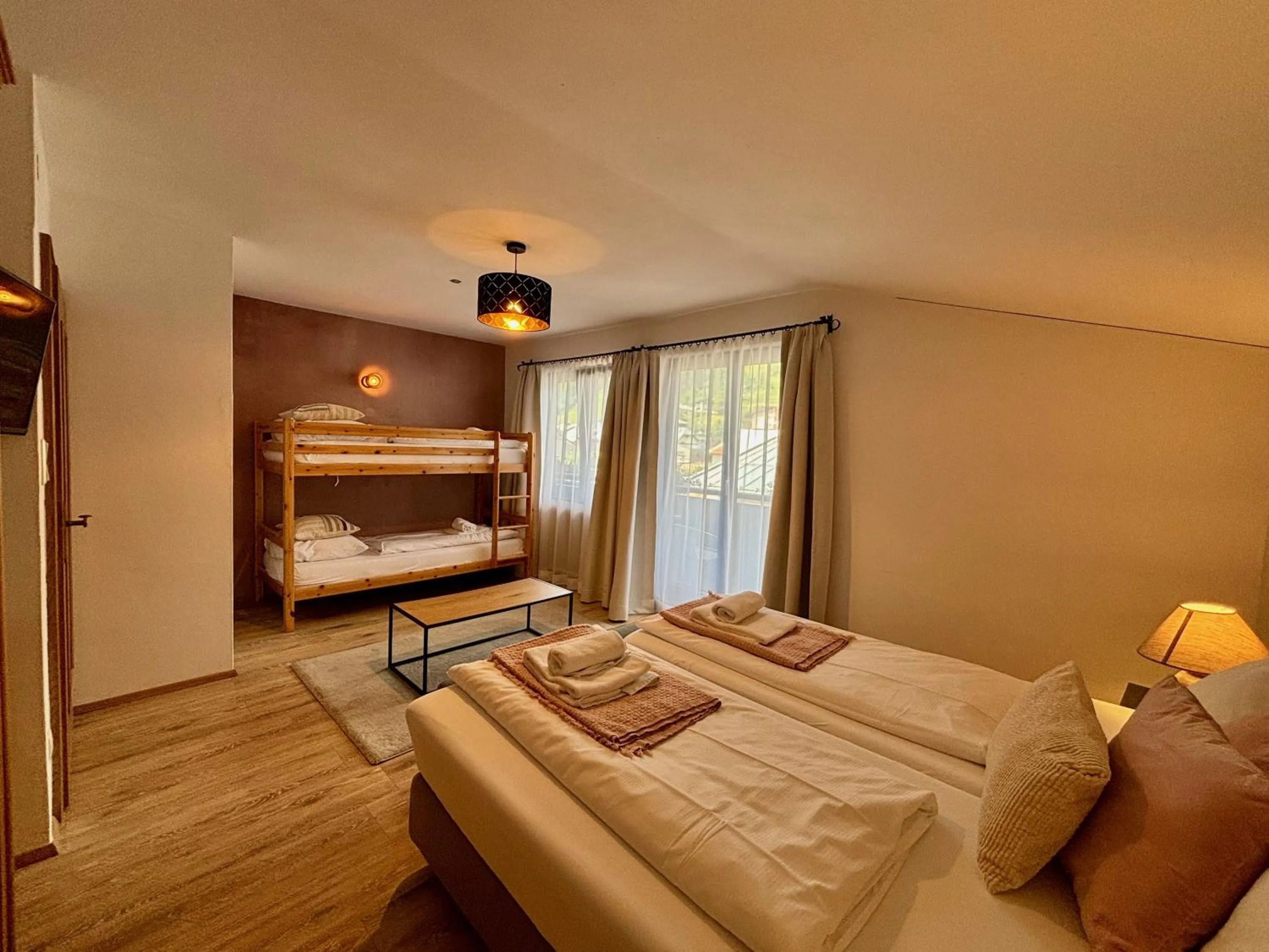 Family, Bed in Magali's, Bed & Breakfast - inclusive Summer Card