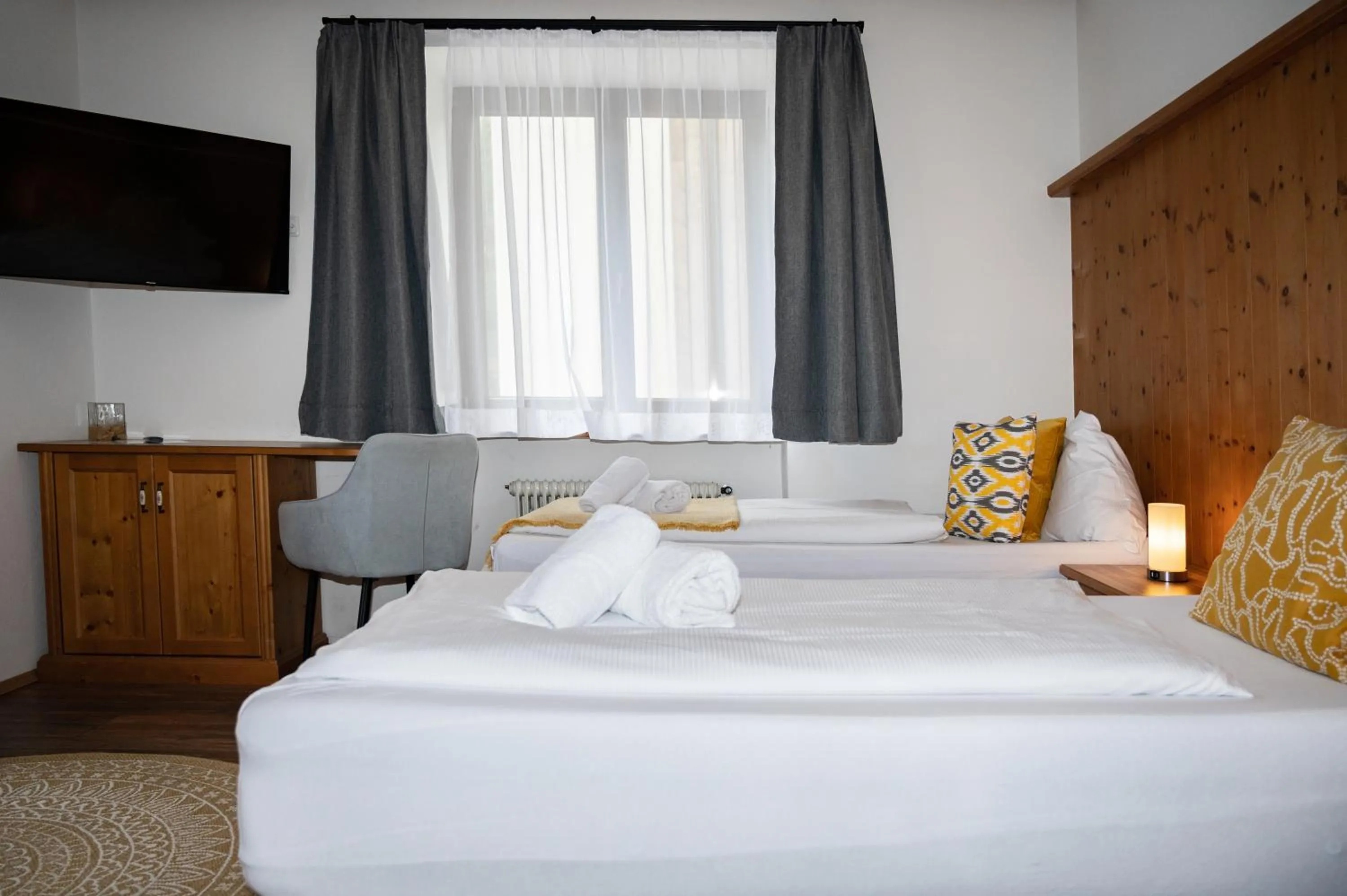 Bed in Magali's, Bed & Breakfast - inclusive Summer Card