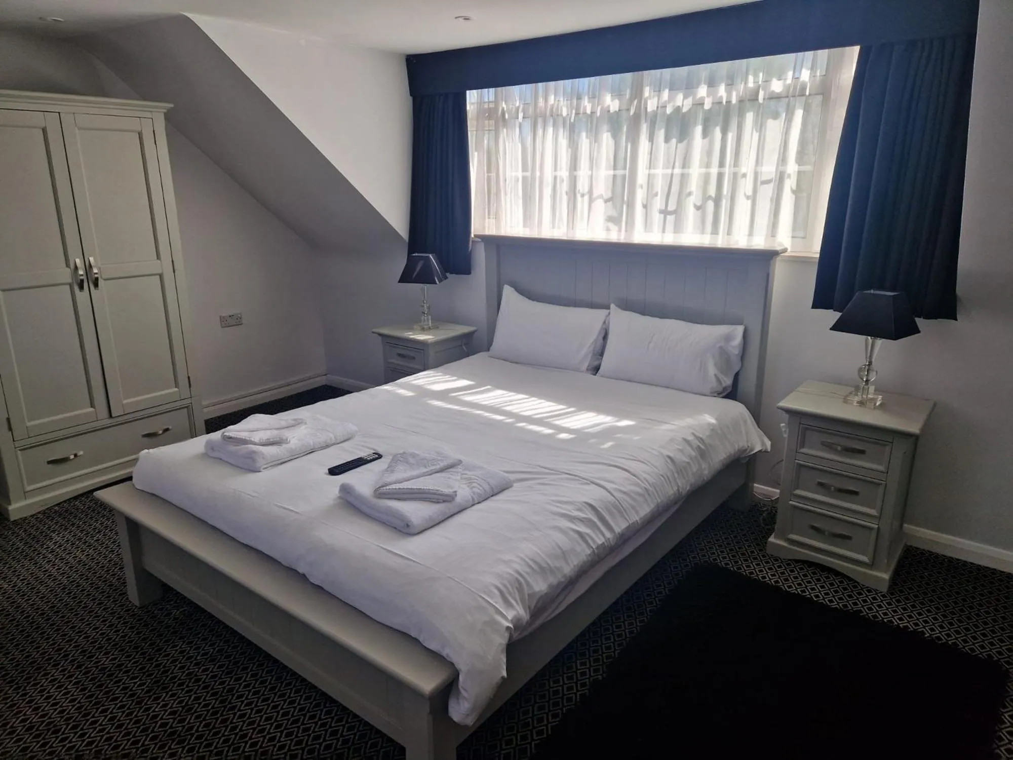 Bedroom, Bed in The Riverside House Hotel