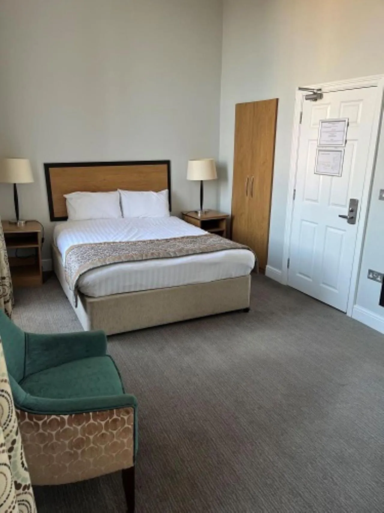 Bedroom, Bed in The Riverside House Hotel