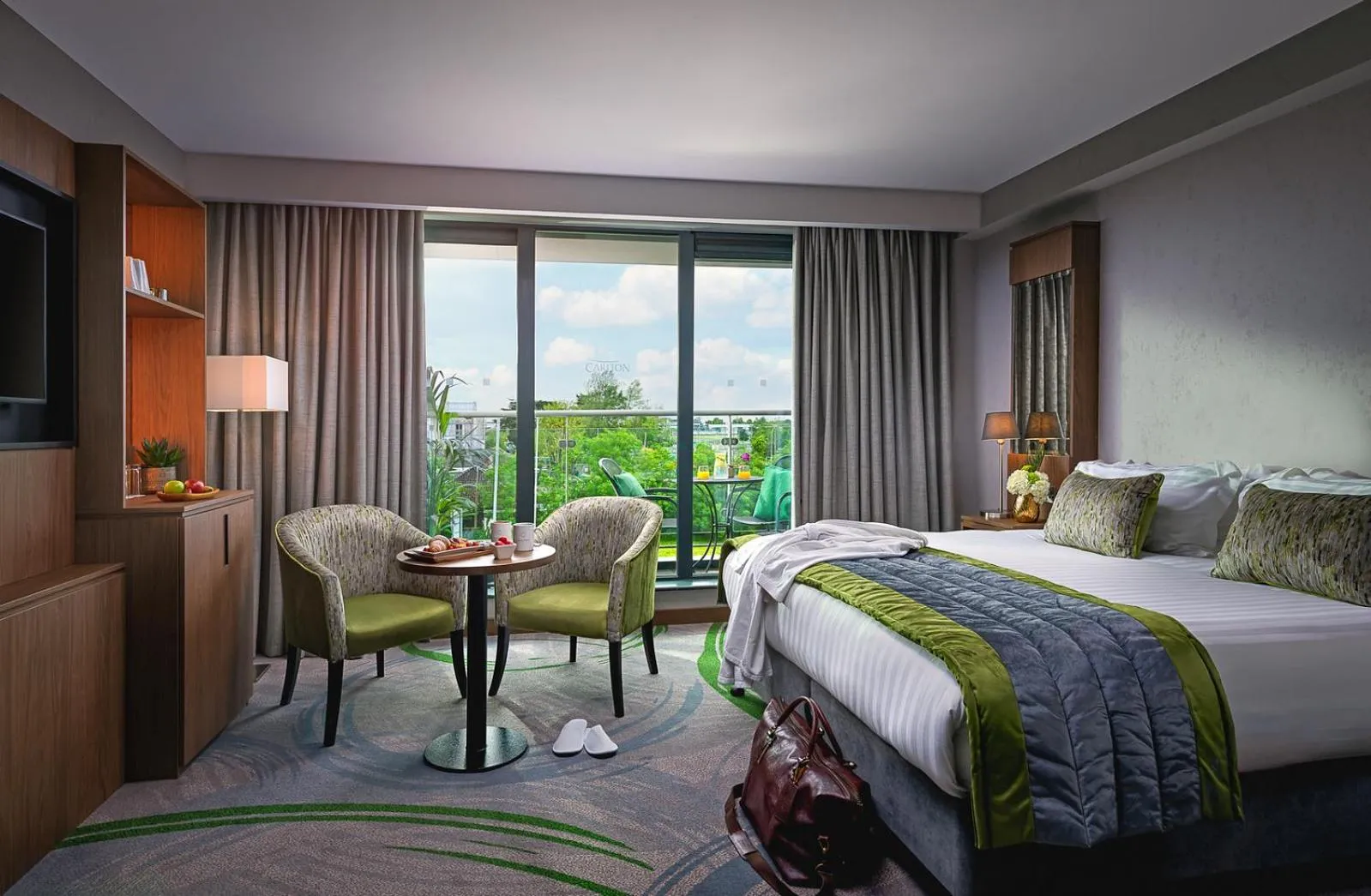 Bed in Carlton Hotel Dublin Airport