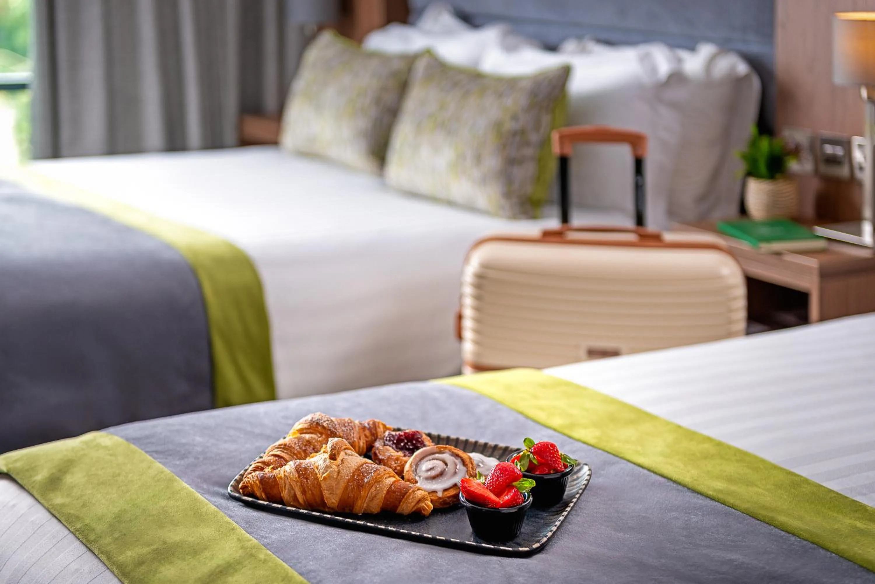 Breakfast, Bed in Carlton Hotel Dublin Airport