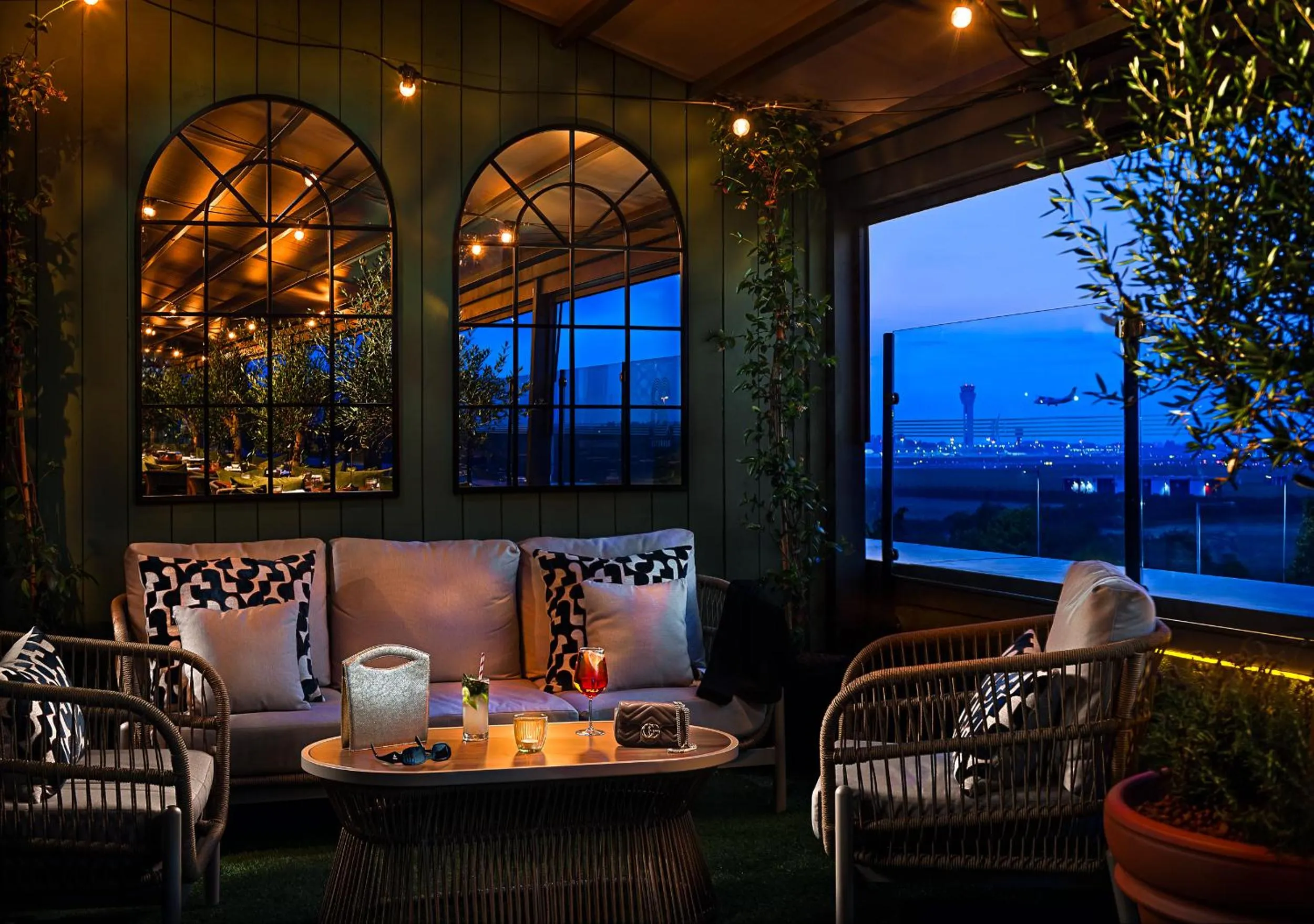 Restaurant/places to eat in Carlton Hotel Dublin Airport