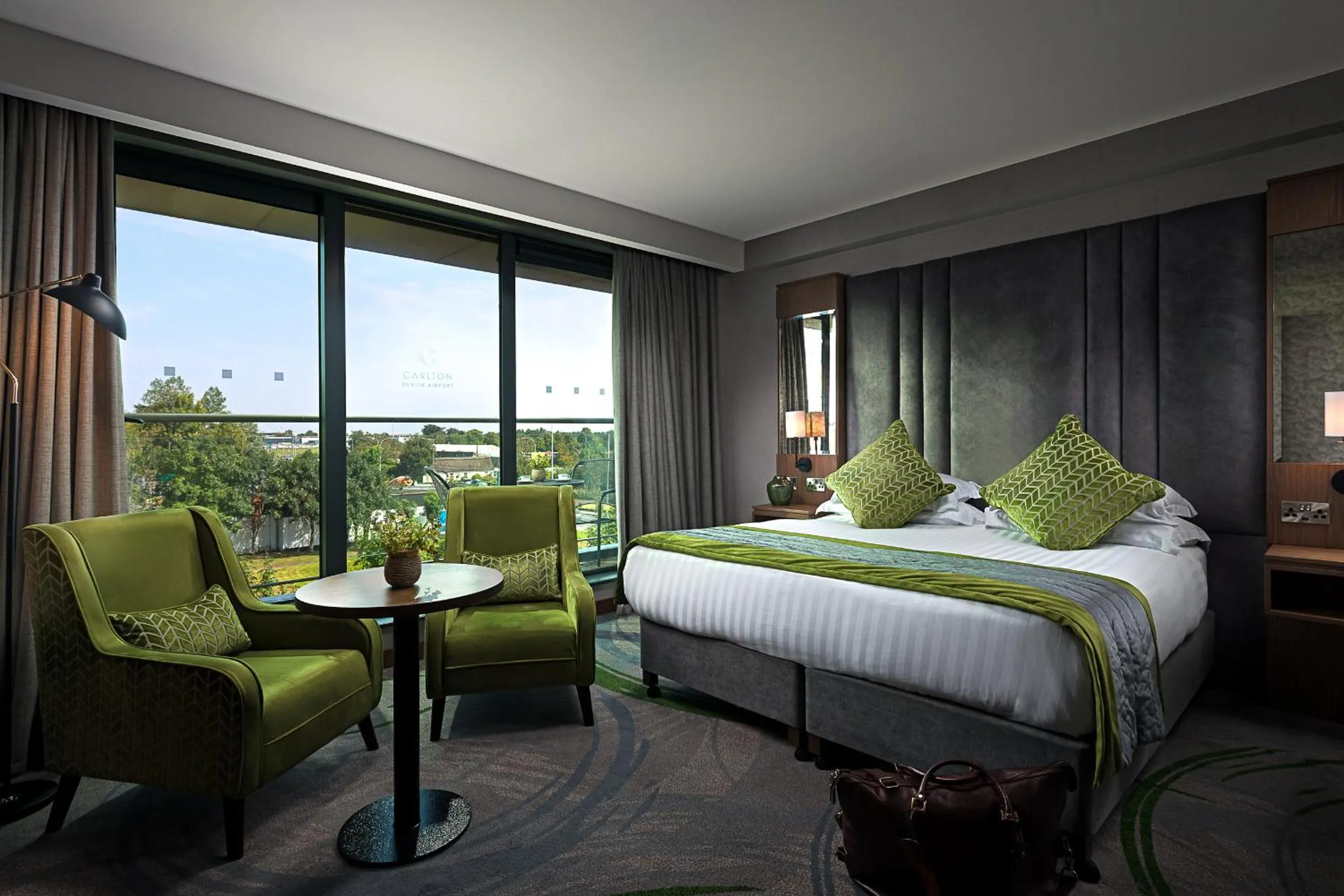 Bedroom, Bed in Carlton Hotel Dublin Airport