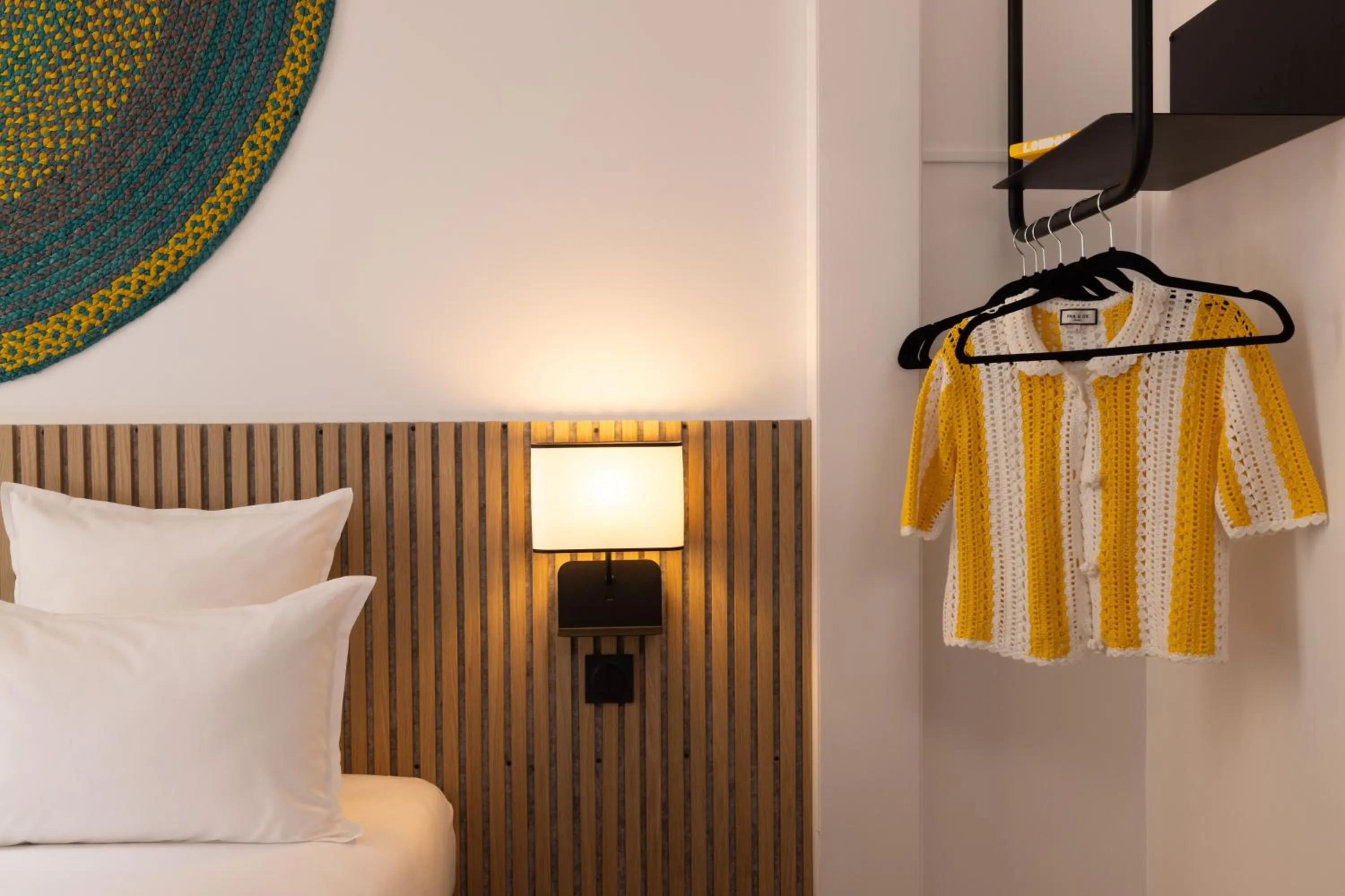 Decorative detail, Bed in Korner Opera