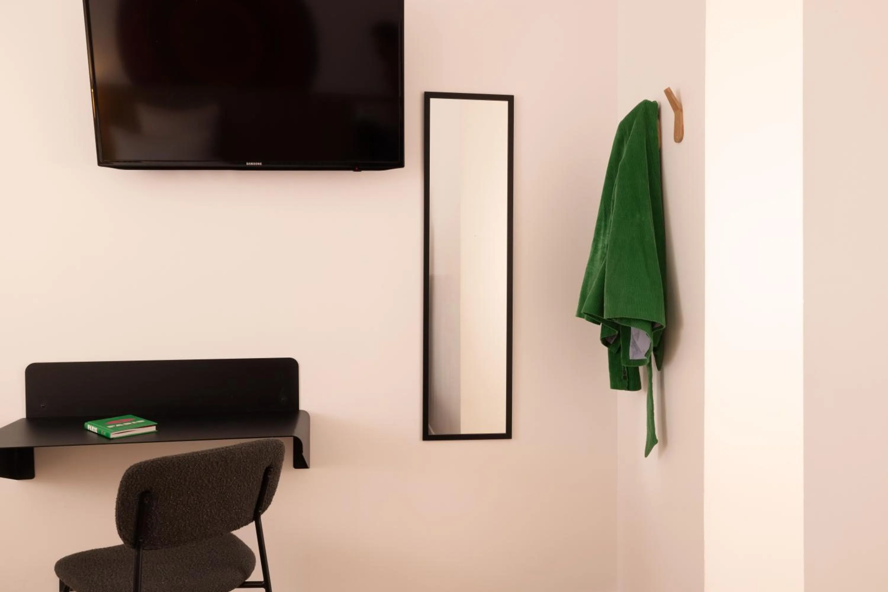 Bedroom in Korner Opera