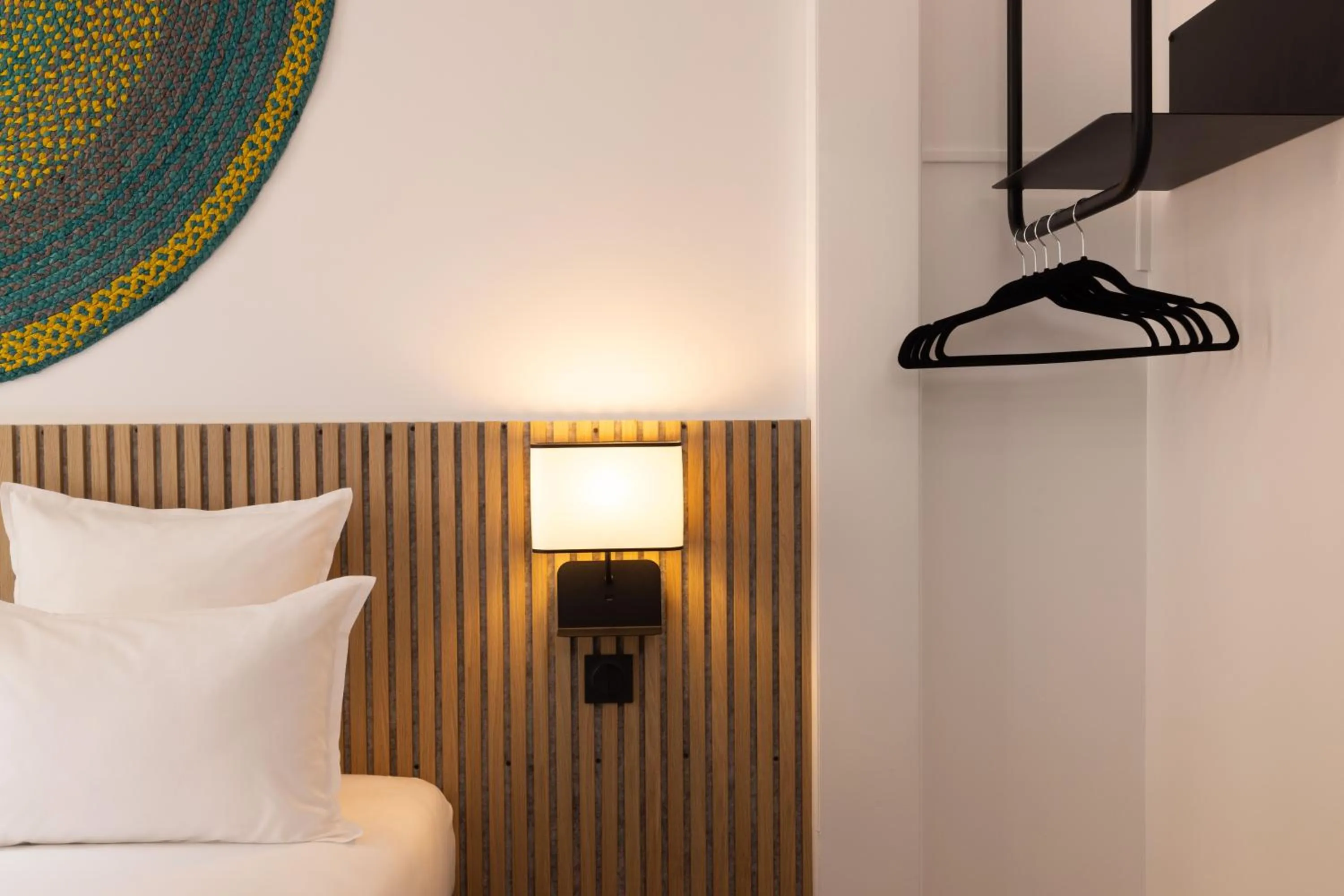 Decorative detail, Bed in Korner Opera