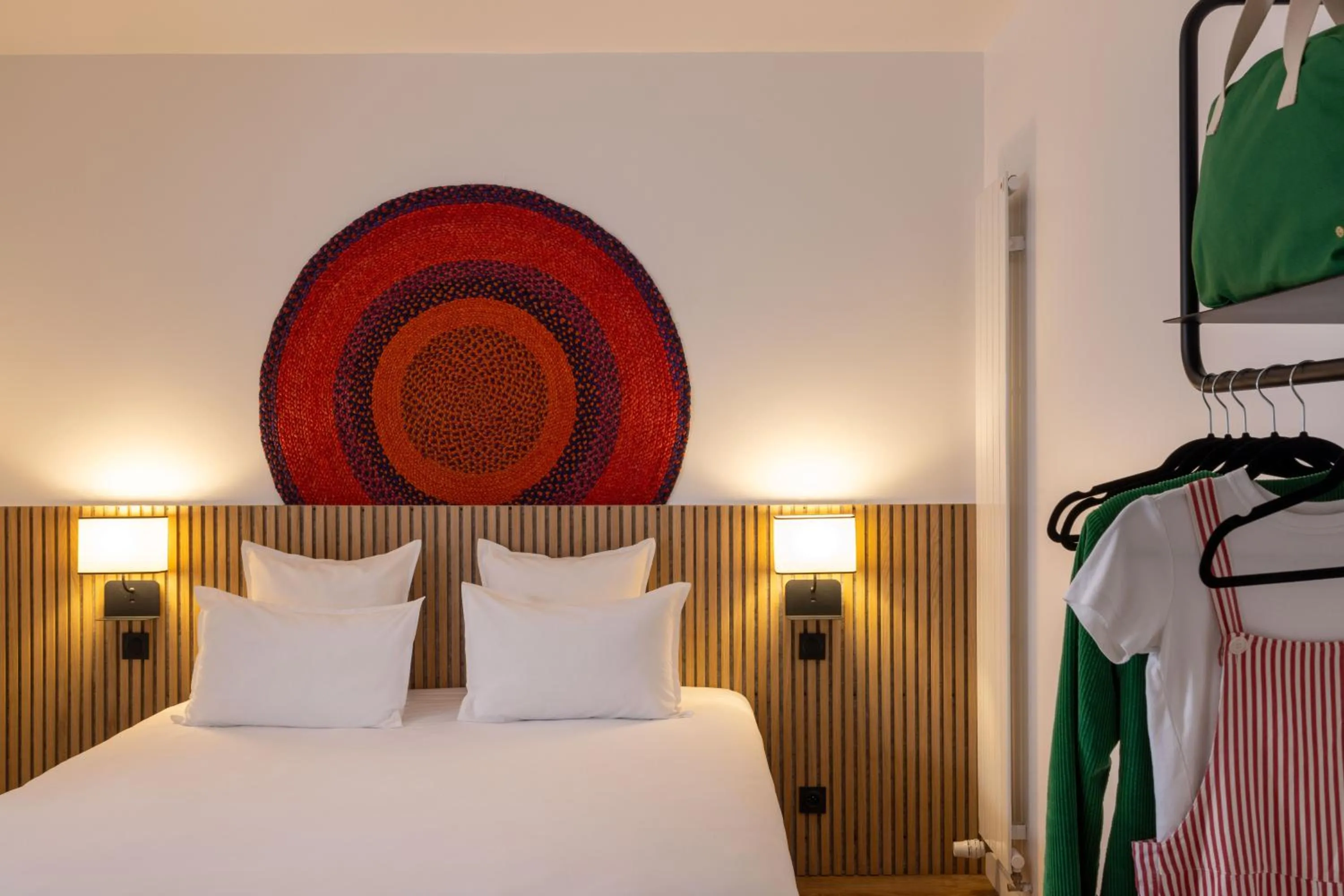 Bedroom, Bed in Korner Opera