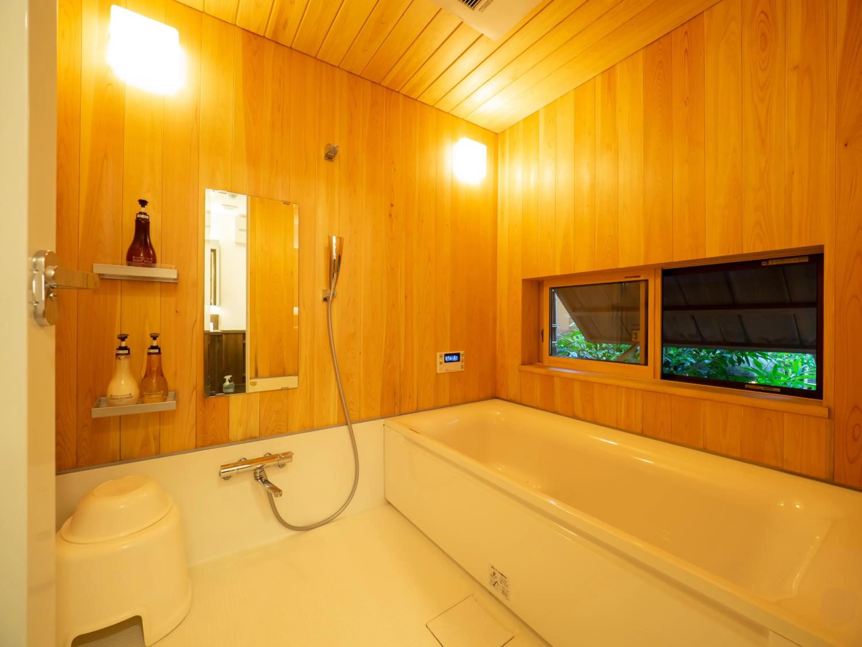 Inase Otsu Machiya Bed and Breakfast