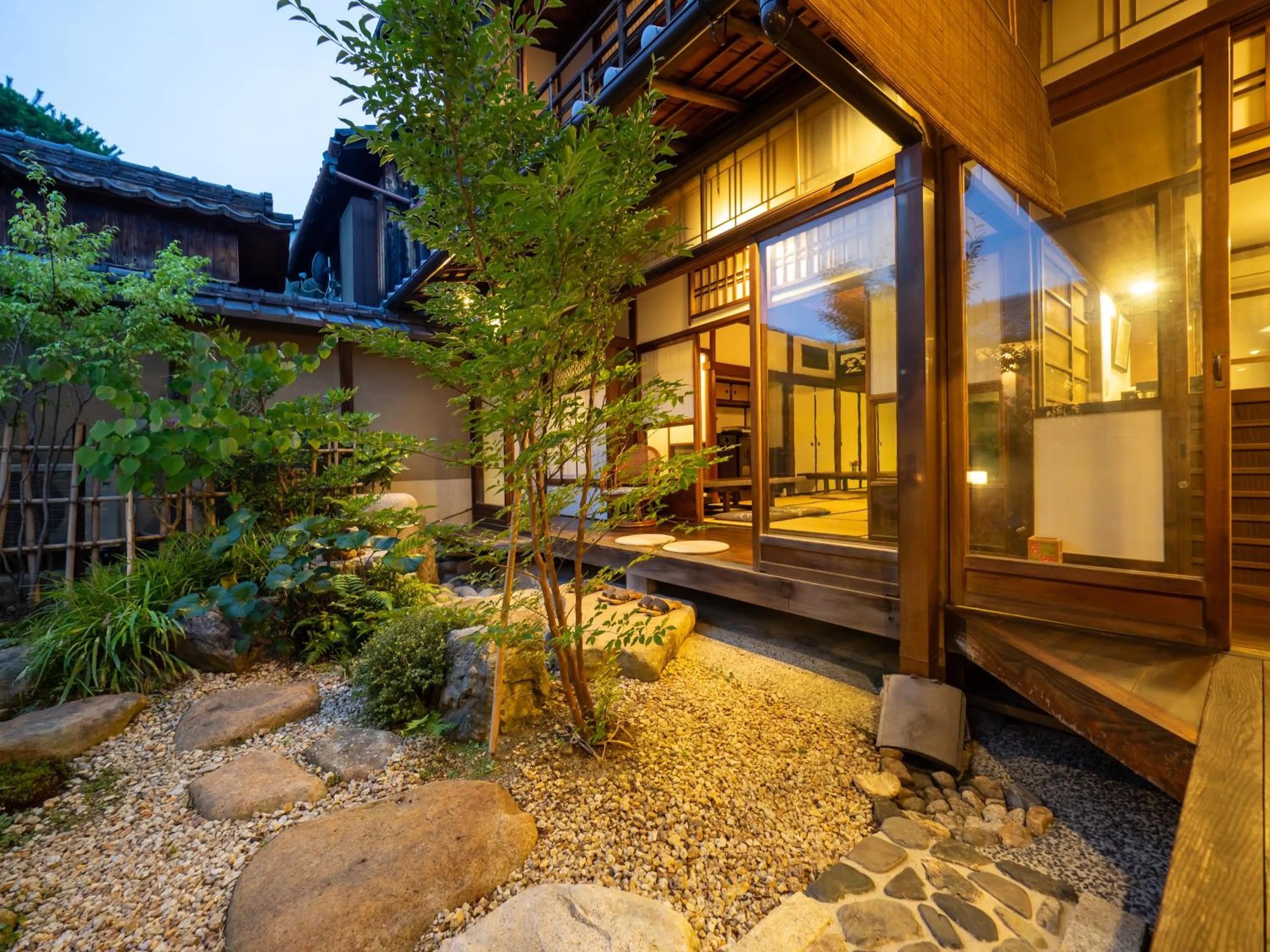 Inase Otsu Machiya Bed and Breakfast