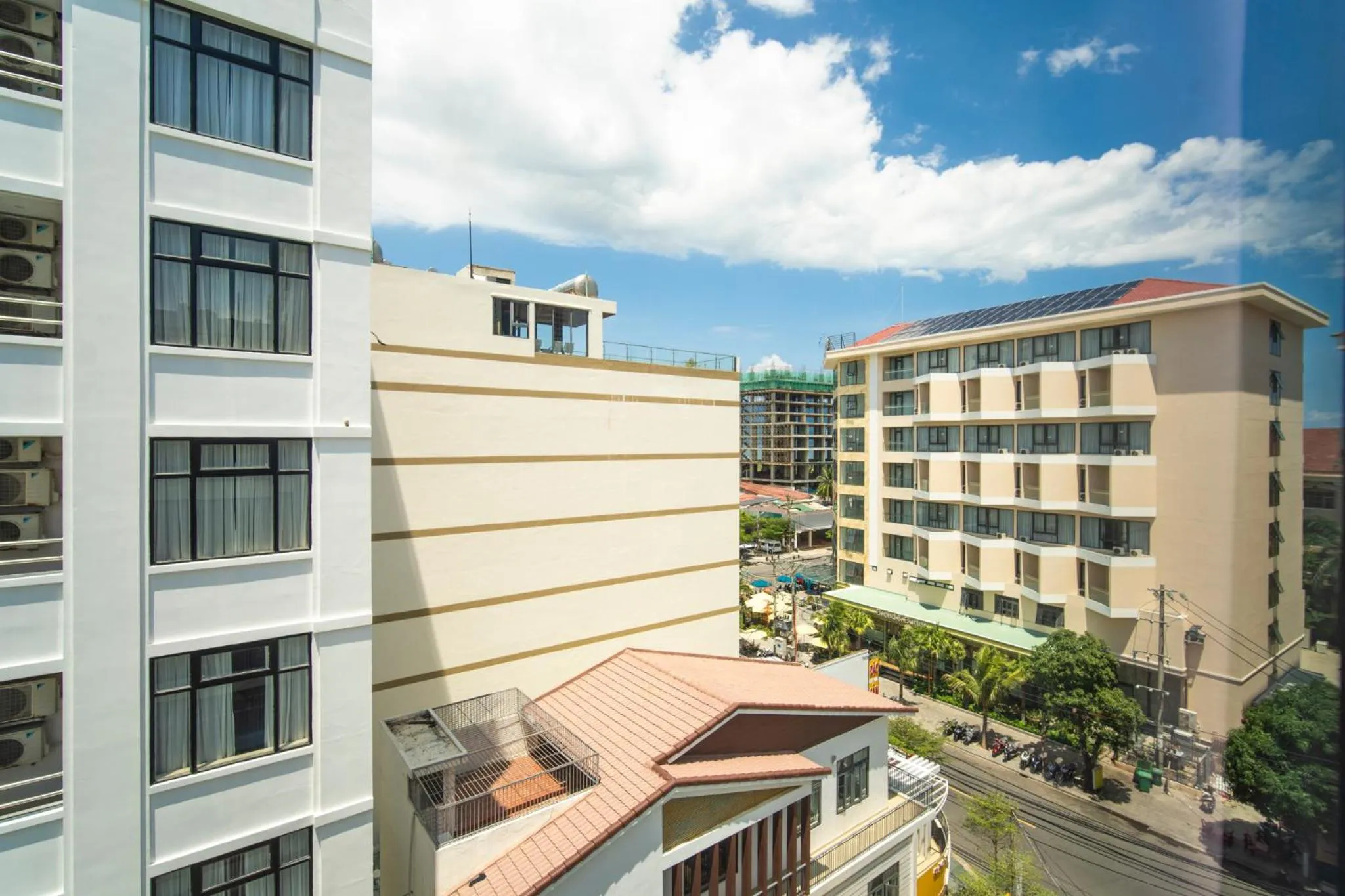 City view in Trang Ngan Hotel by THG