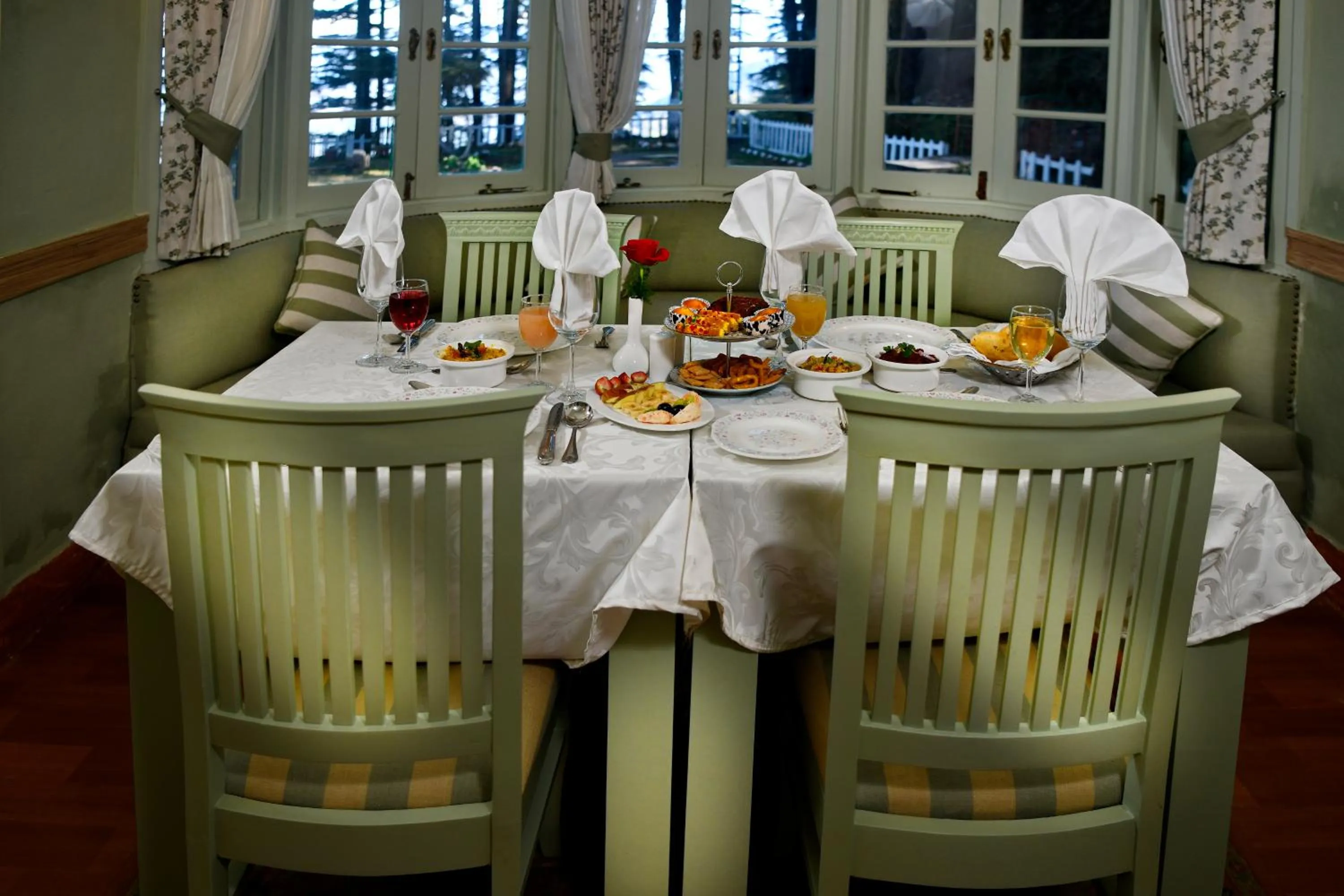 Restaurant/places to eat in Brij Villa, Dalhousie - A Colonial Luxury Retreat